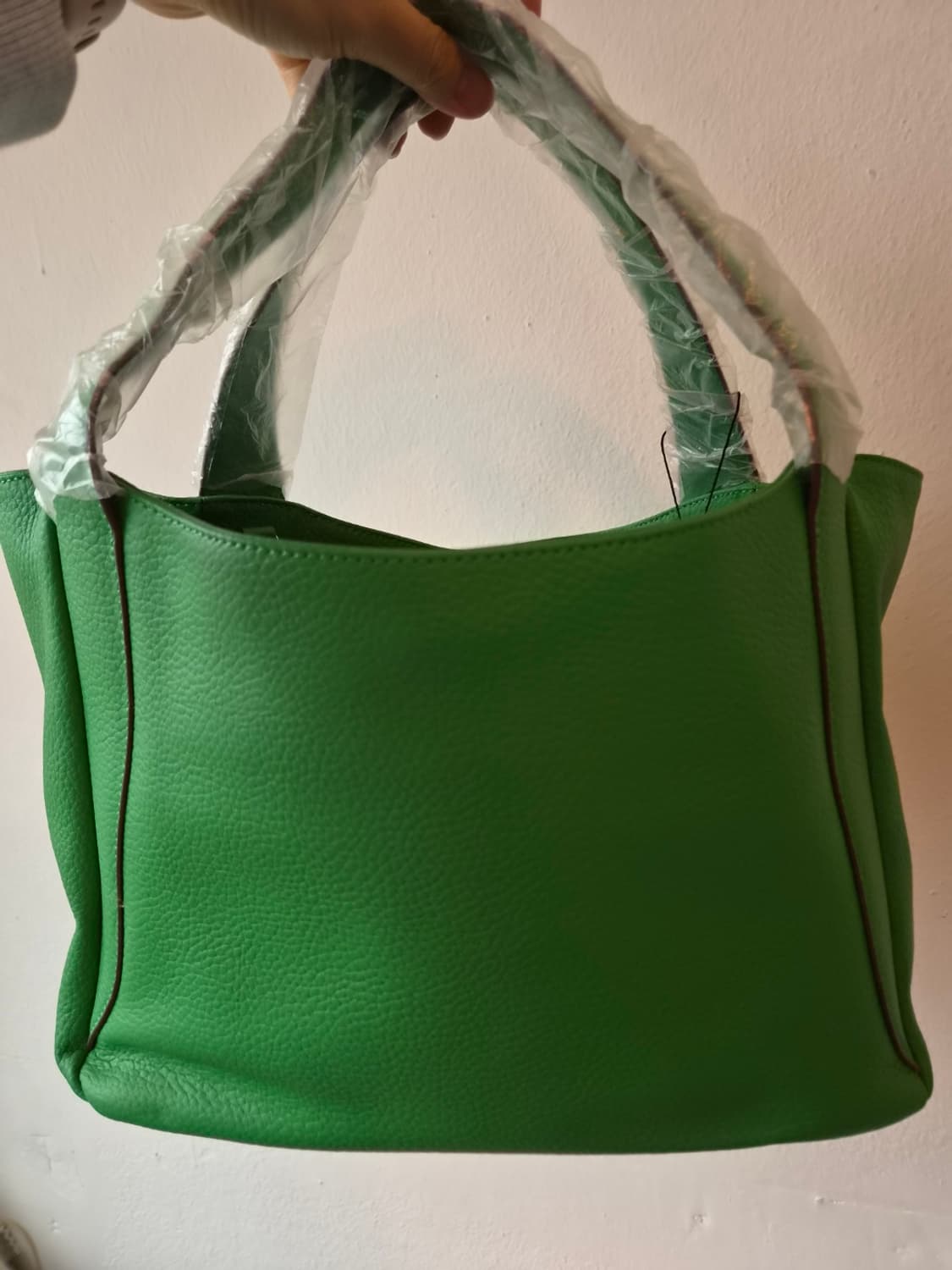 새제품)Andiata 여성 천연가죽크로스토트백 상품이미지4