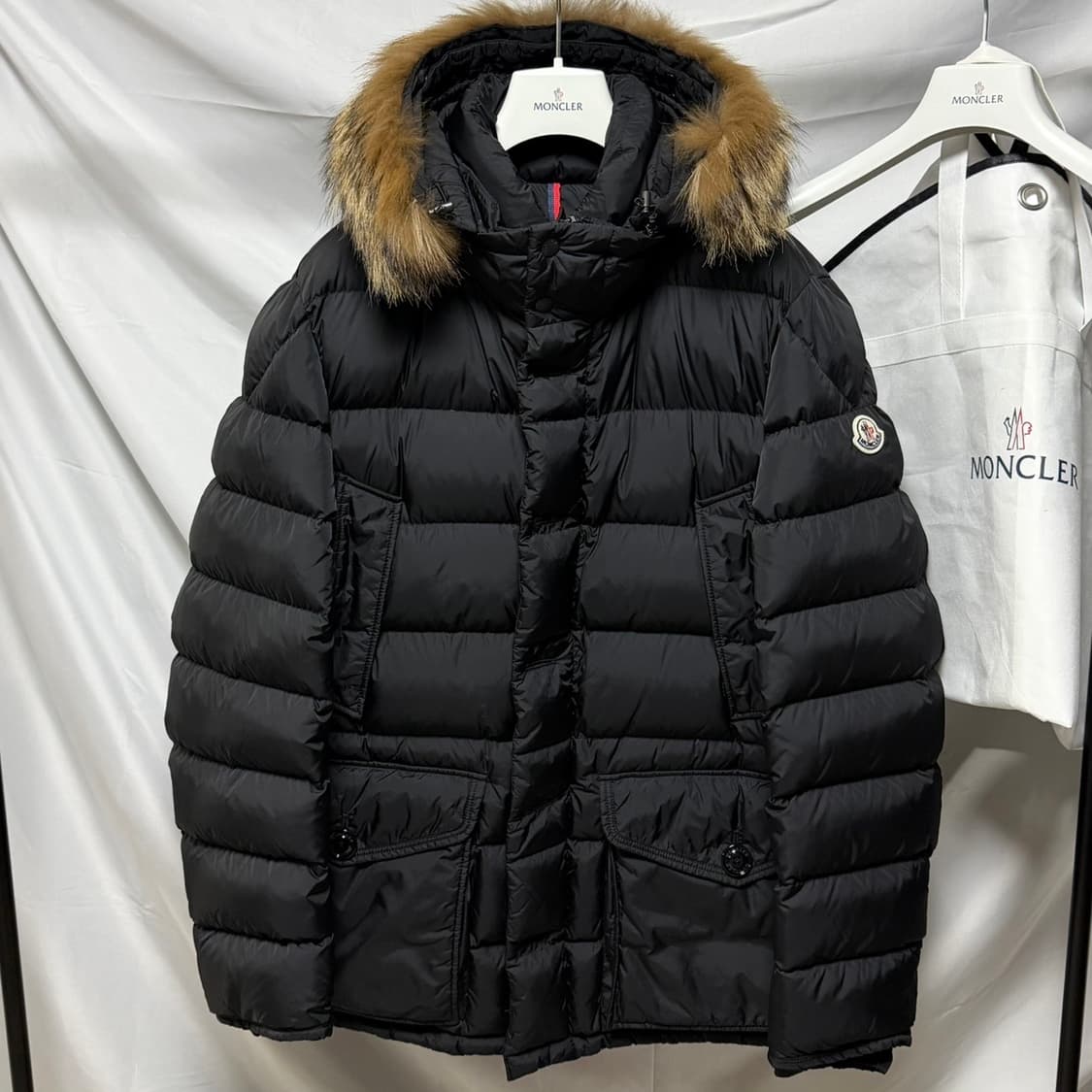 [S+급/5] 몽클레어 클루니 패딩 블랙 풀구성 상품이미지1