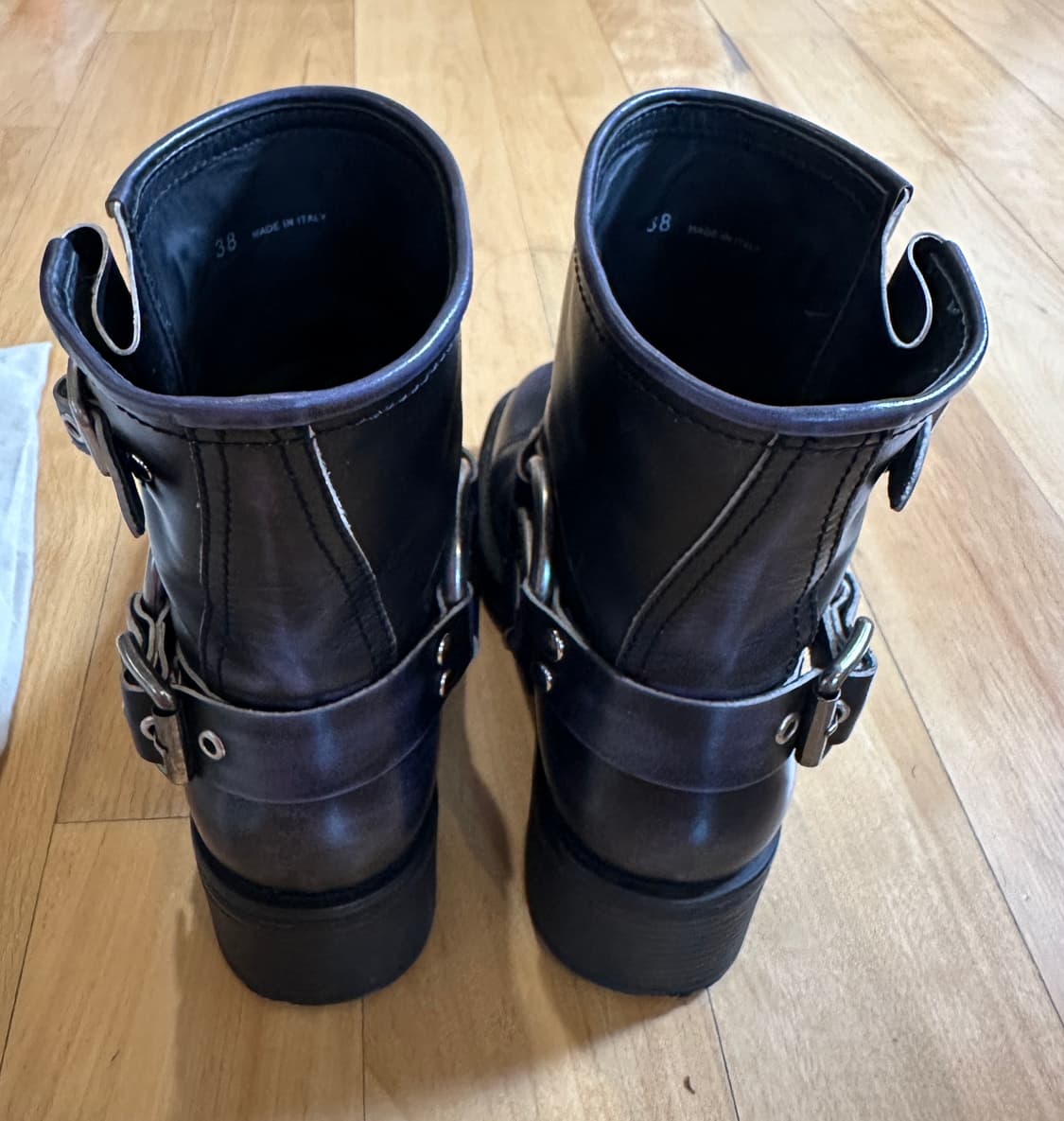 miumiu 미우미우 하네스 바이커 부츠 블랙 (38) 상품이미지4