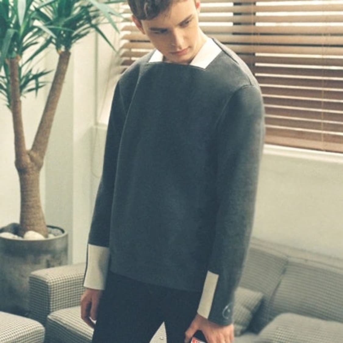 노미나떼 맨투맨 상품이미지2