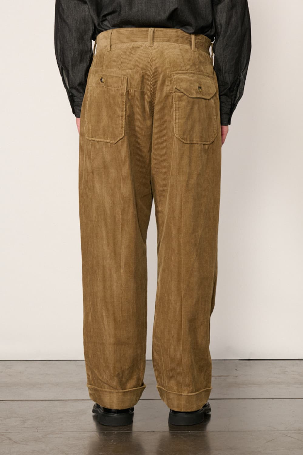 엔지니어드 가먼츠 코듀로이 팬츠 s 팝니다. 상품이미지2