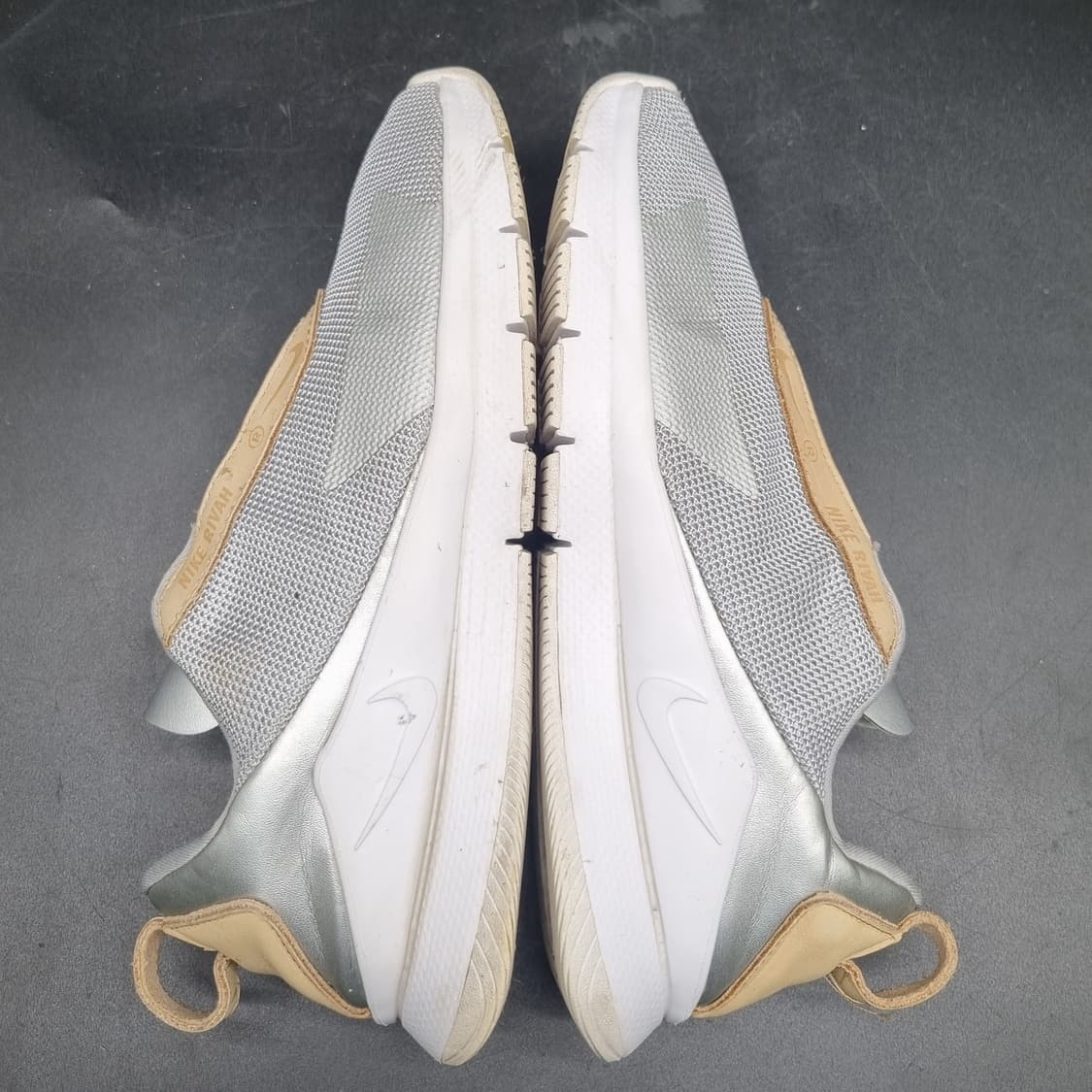 나이키 우먼스 리바 실버 여성운동화240  상품이미지5