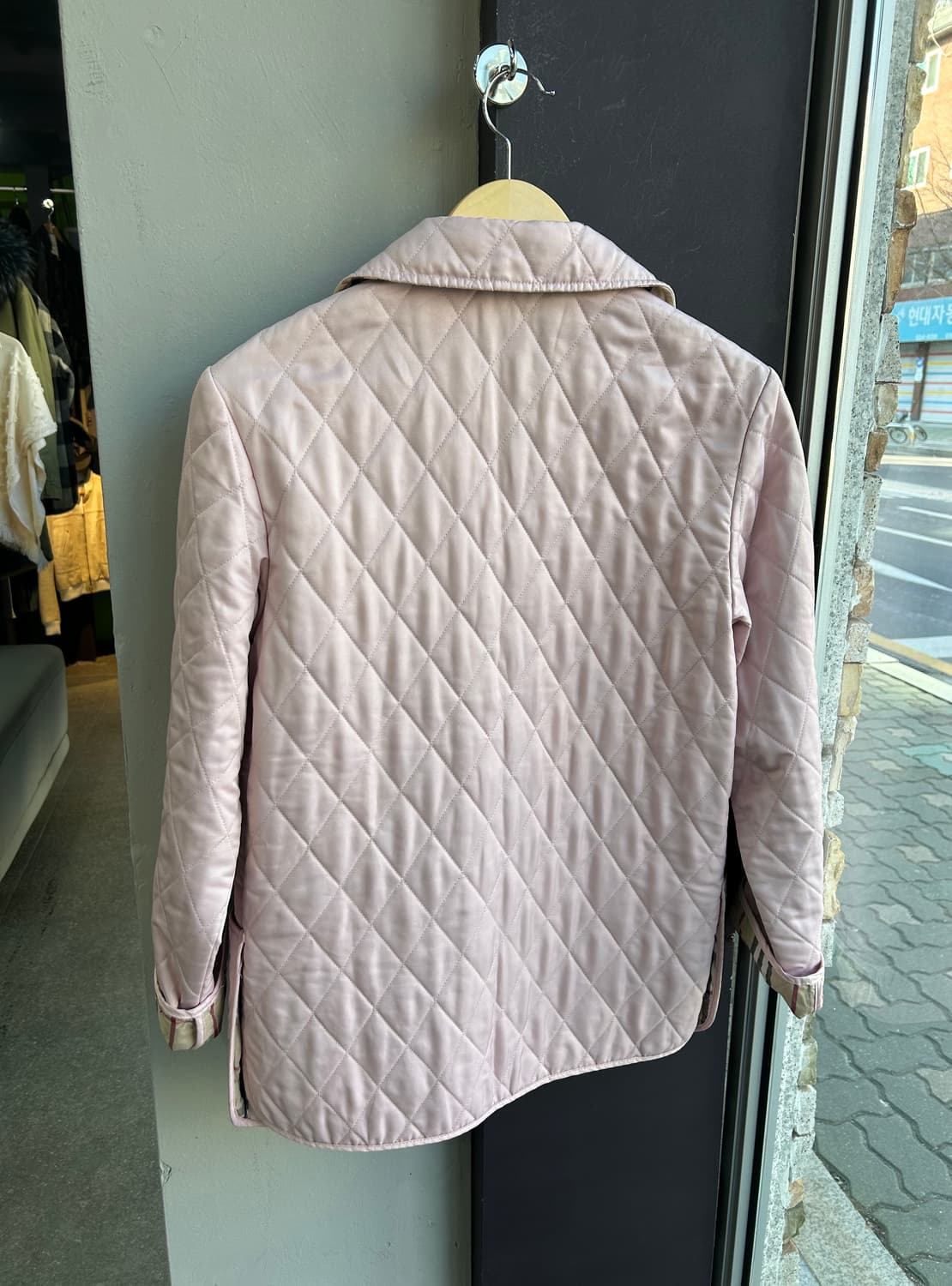 S/ 버버리 노바체크 라이닝 퀄팅 경량 패딩 상품이미지5