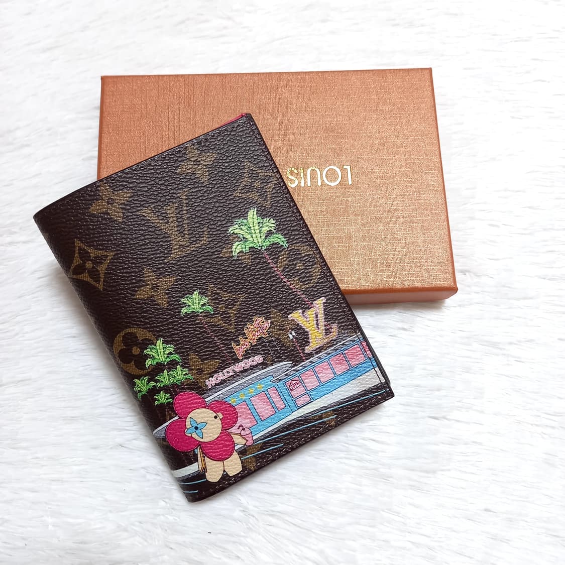 루이비통 여권 지갑 상품이미지1