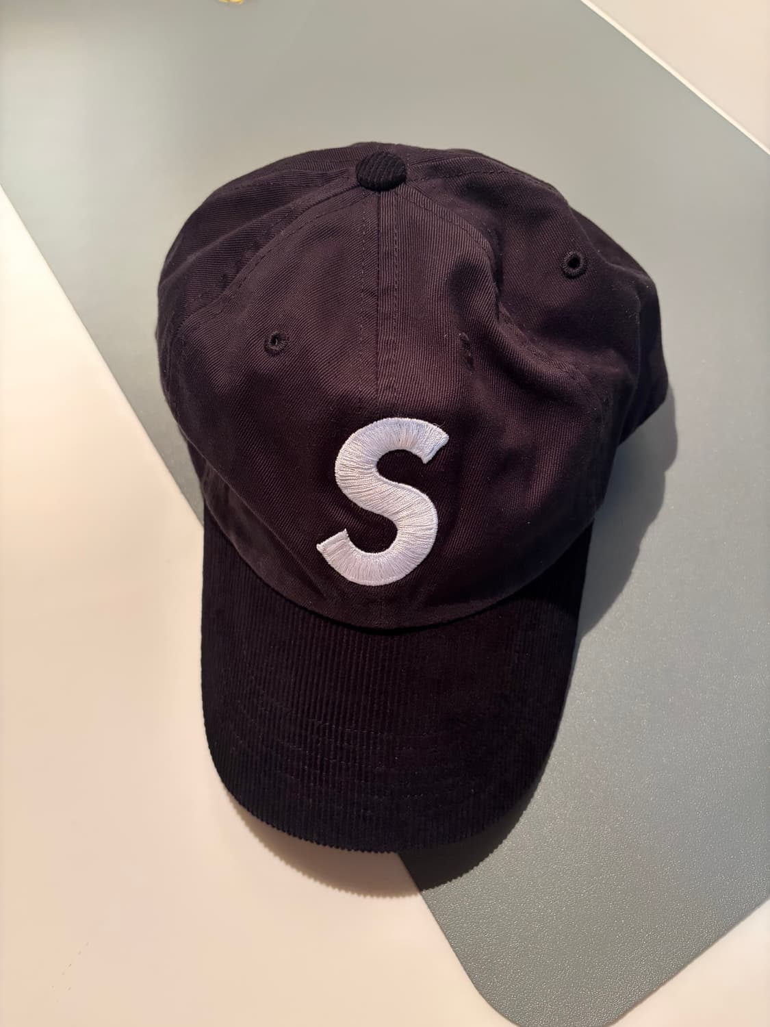 슈프림 S로고 6패널 투톤캡 상품이미지1