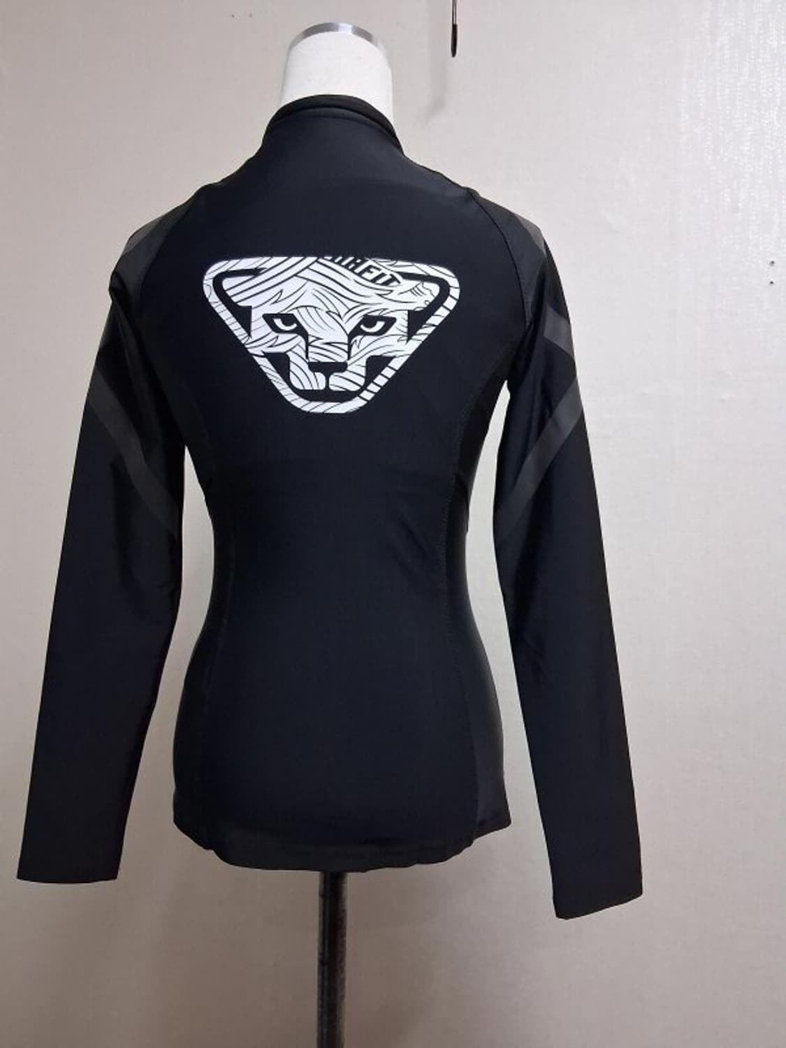 DYNAFIT 여성 트랙져지탑 44반정도 표기85CM S
신체치수 가슴 상품이미지2