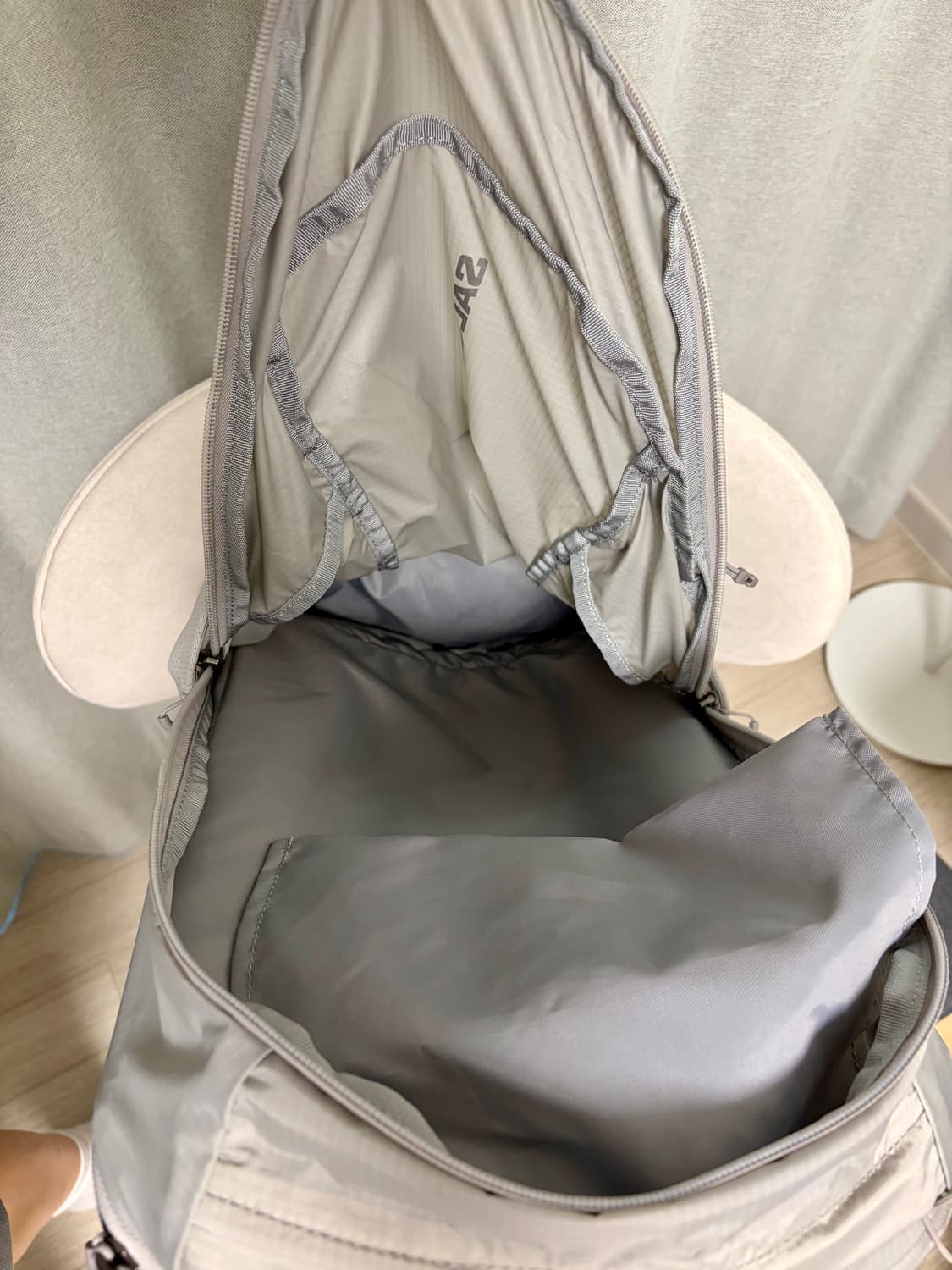 살로몬 xt25 백팩 그레이 상품이미지2