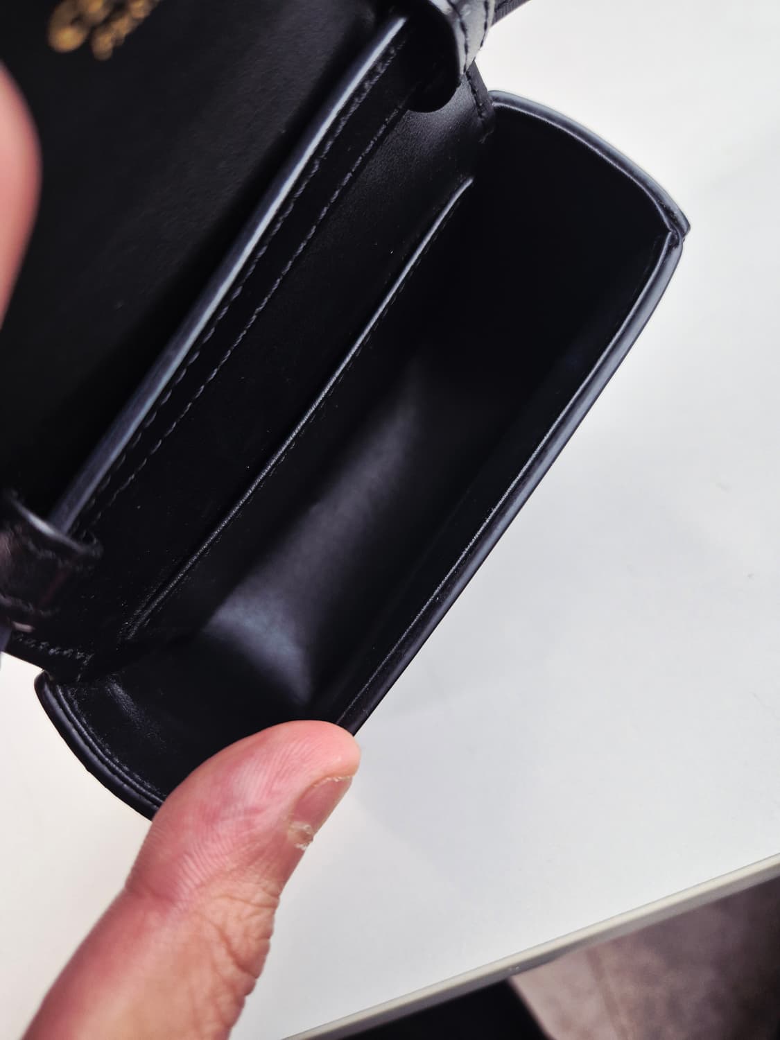 셀린느 트리옹프 카프스킨 미니백 (블랙) 상태 매우 좋아요!! 상품이미지8