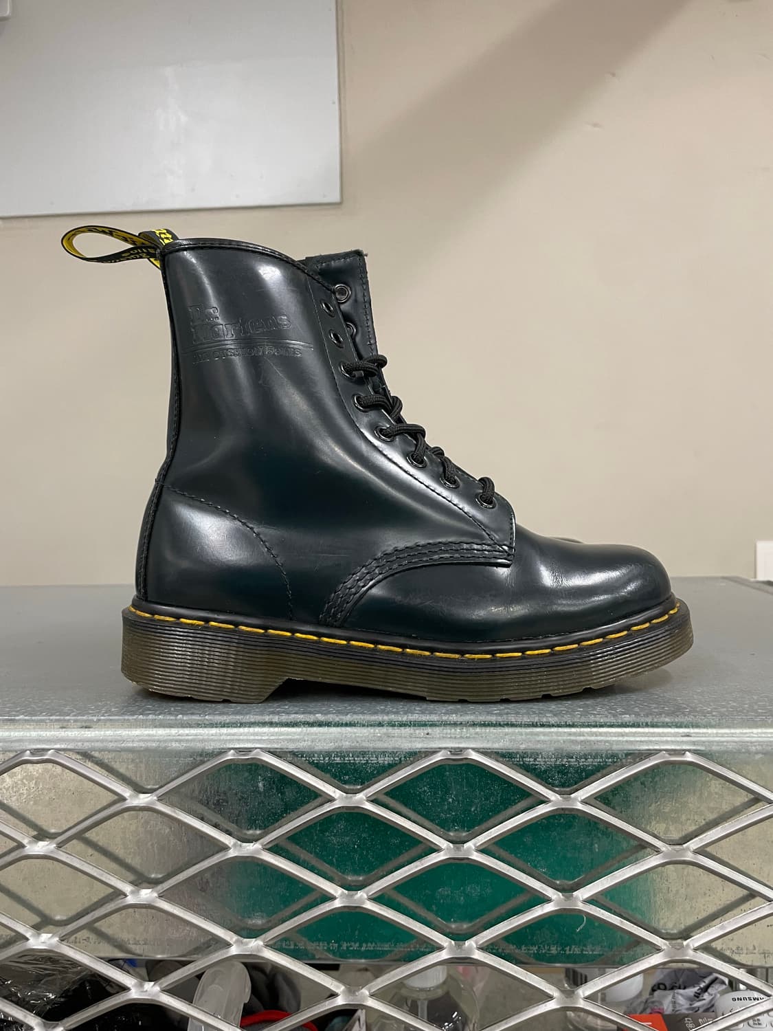 닥터마틴 10072 실버크로마 uk4 상품이미지4