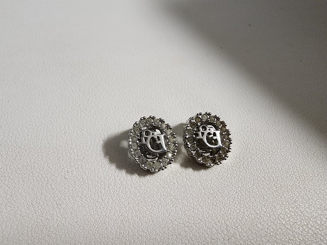 디올 스톤 귀찌 귀걸이 상품이미지1