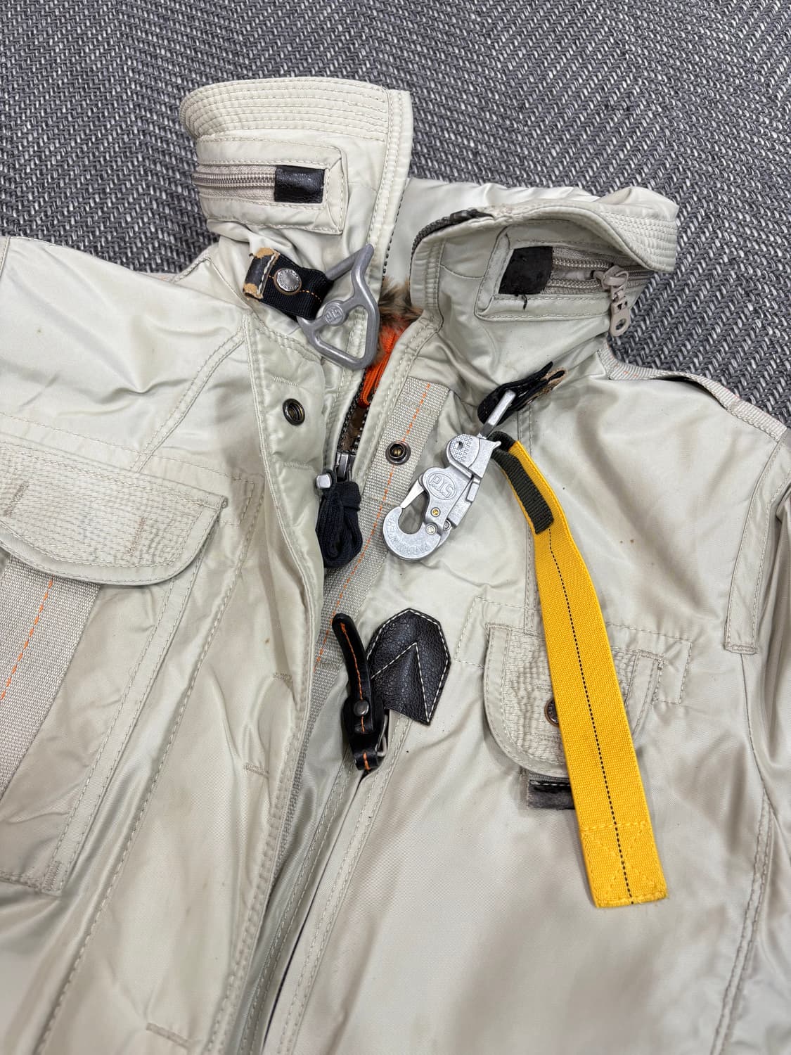 파라점퍼스 코디악 패딩 베이지xs 상품이미지8