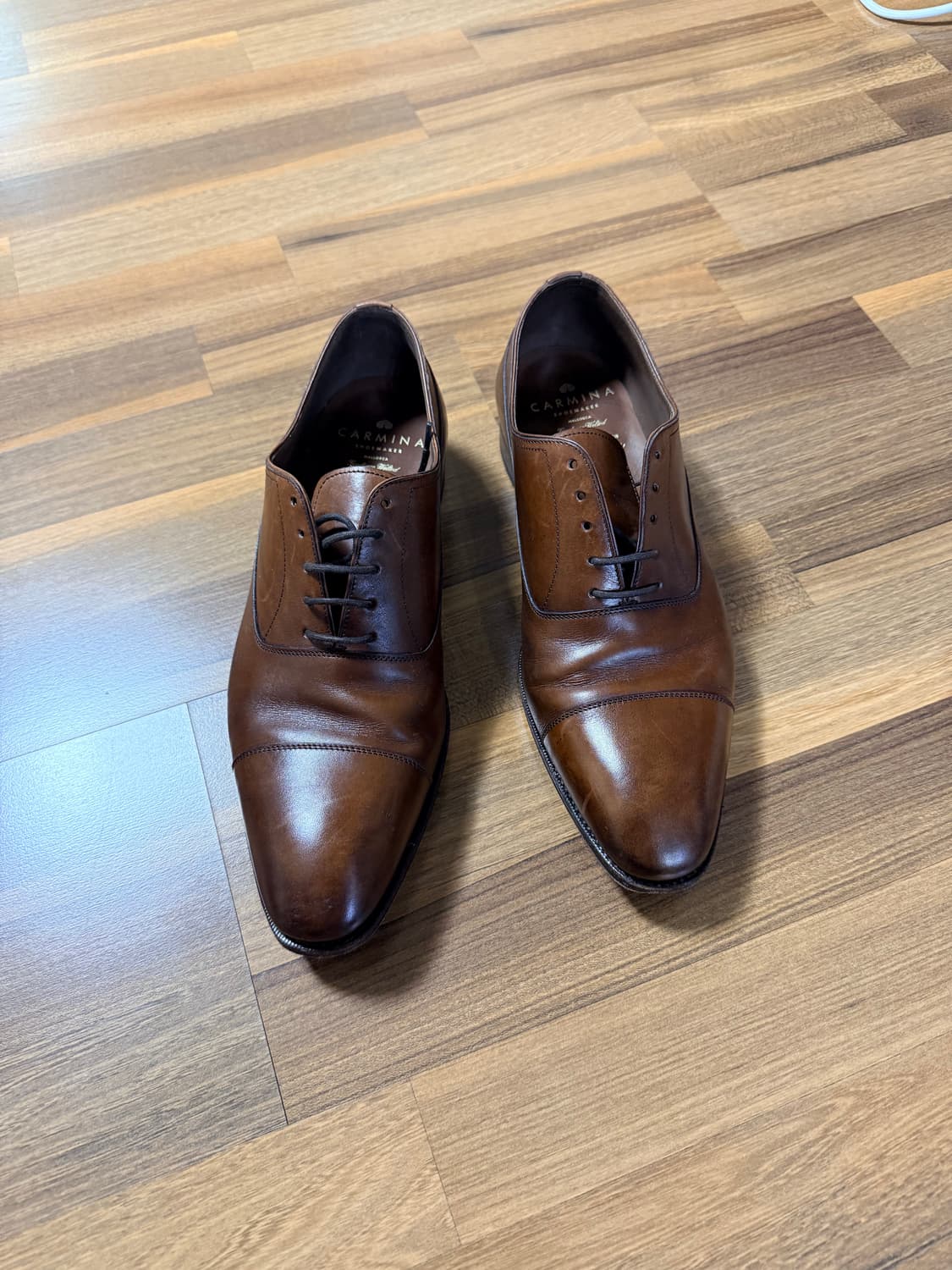 까르미나 옥스포드 마룬색상 상품이미지1