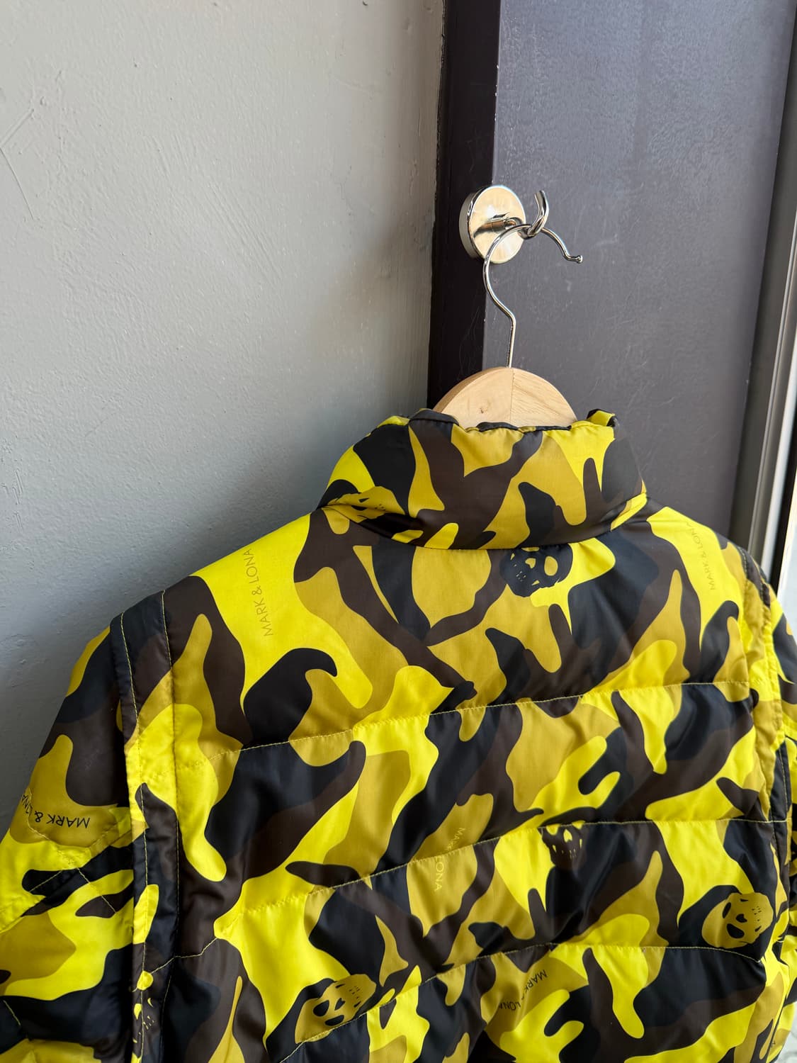 S/ 마크앤로나 스컬패턴 2WAY 다운 패딩 상품이미지7