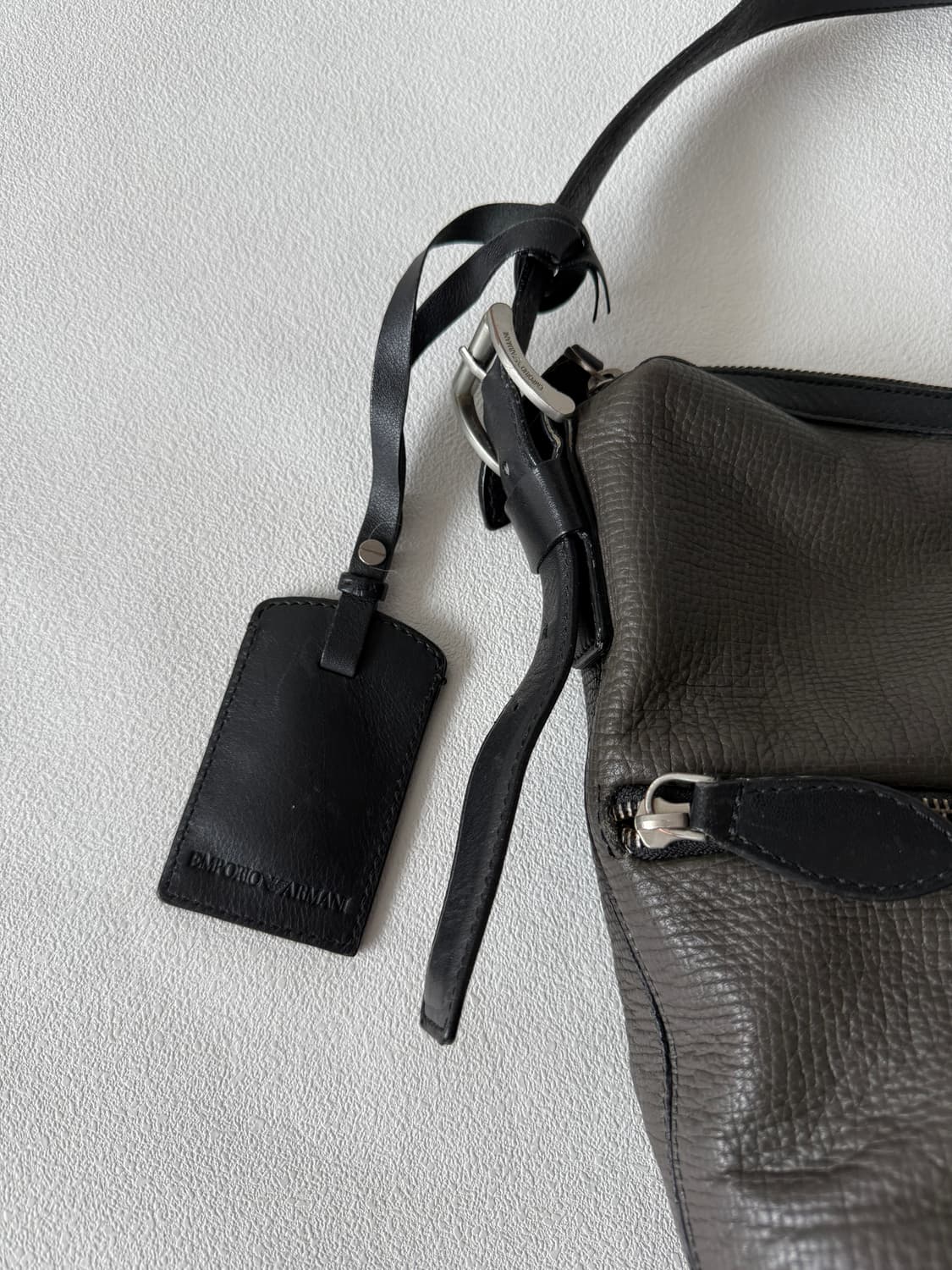 엠포리오 아르마니(EMPORIO ARMANI) 레더 크로스백(ITALY) 상품이미지2