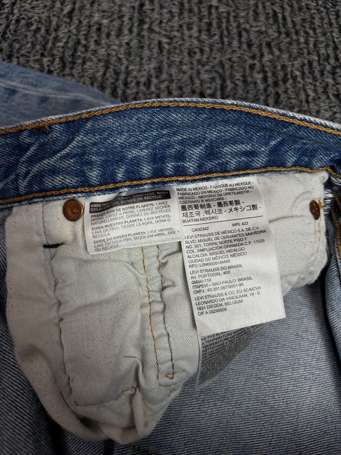 리바이스 501 오리지널 레귤로 데님 팬츠 2168 상품이미지3