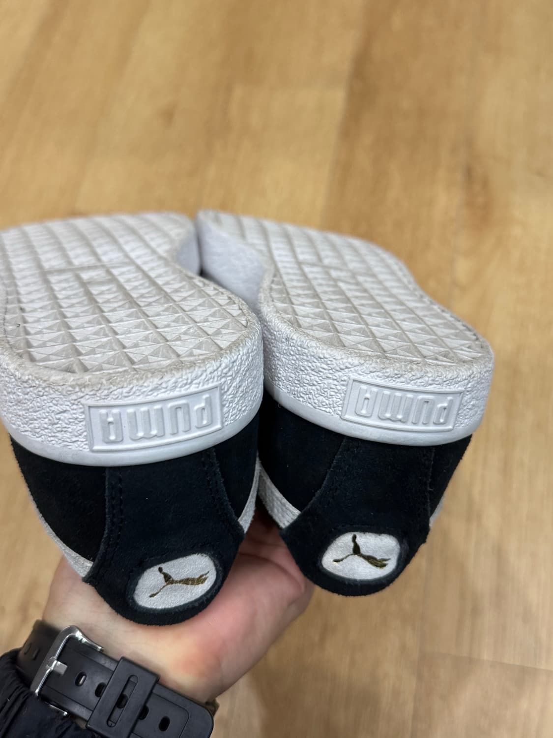 푸마 스웨이드 클래식 블랙 화이트 상품이미지6