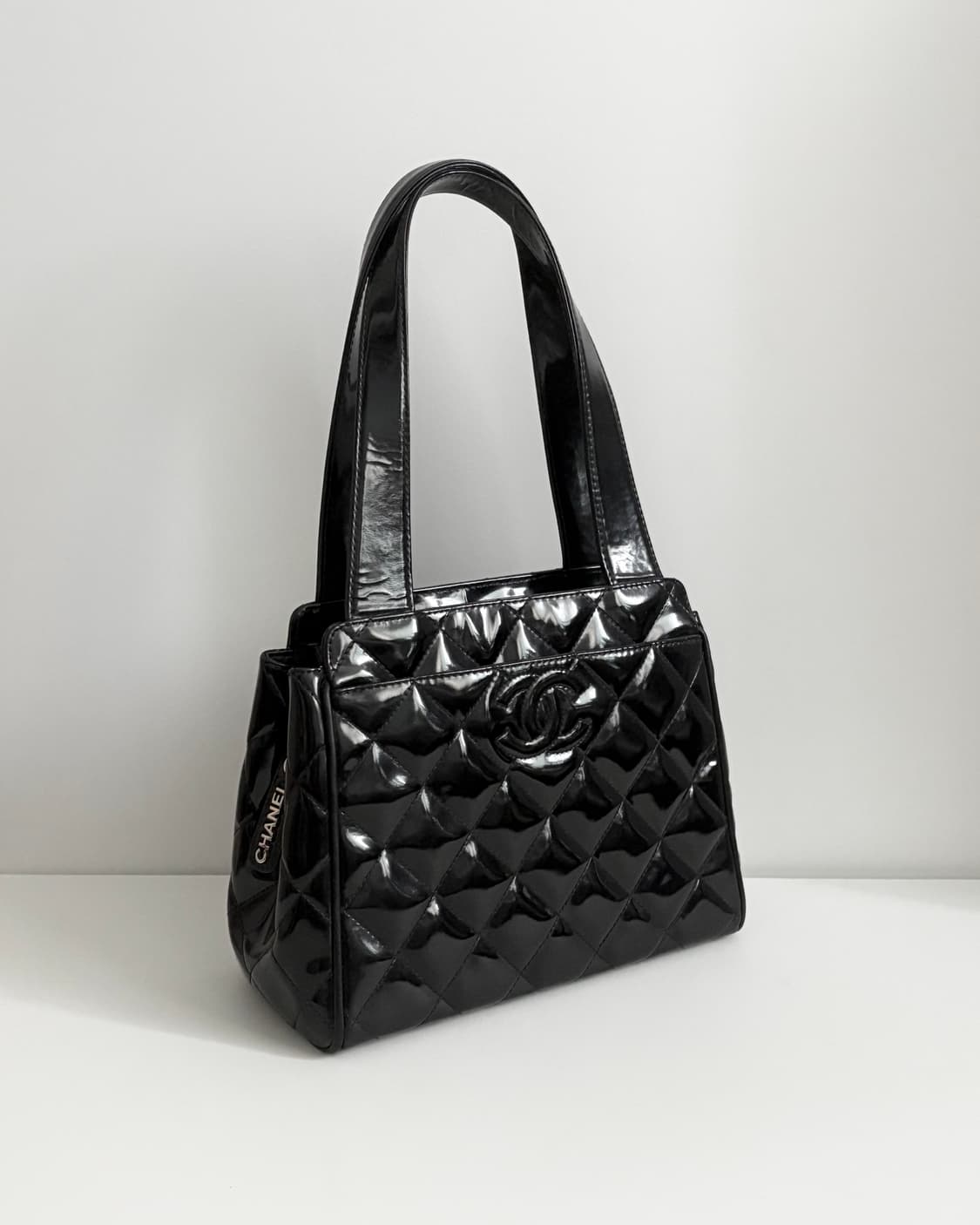 CHANEL Patent Tote Bag 샤넬 페이던트 토트백 - 블랙 상품이미지5