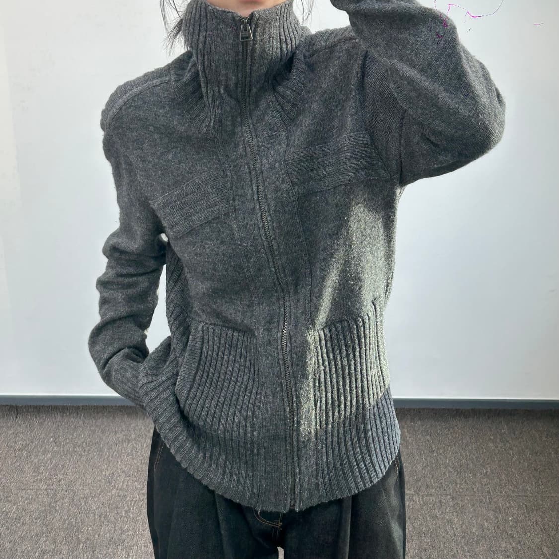 Calvin klein jeans 켈빈클라인 니트 차콜 집업 상품이미지2