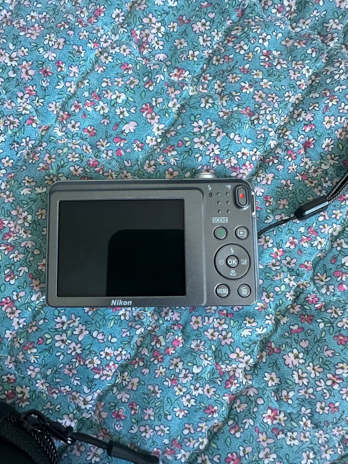 니콘 쿨픽스 s3700 실버 상품이미지2