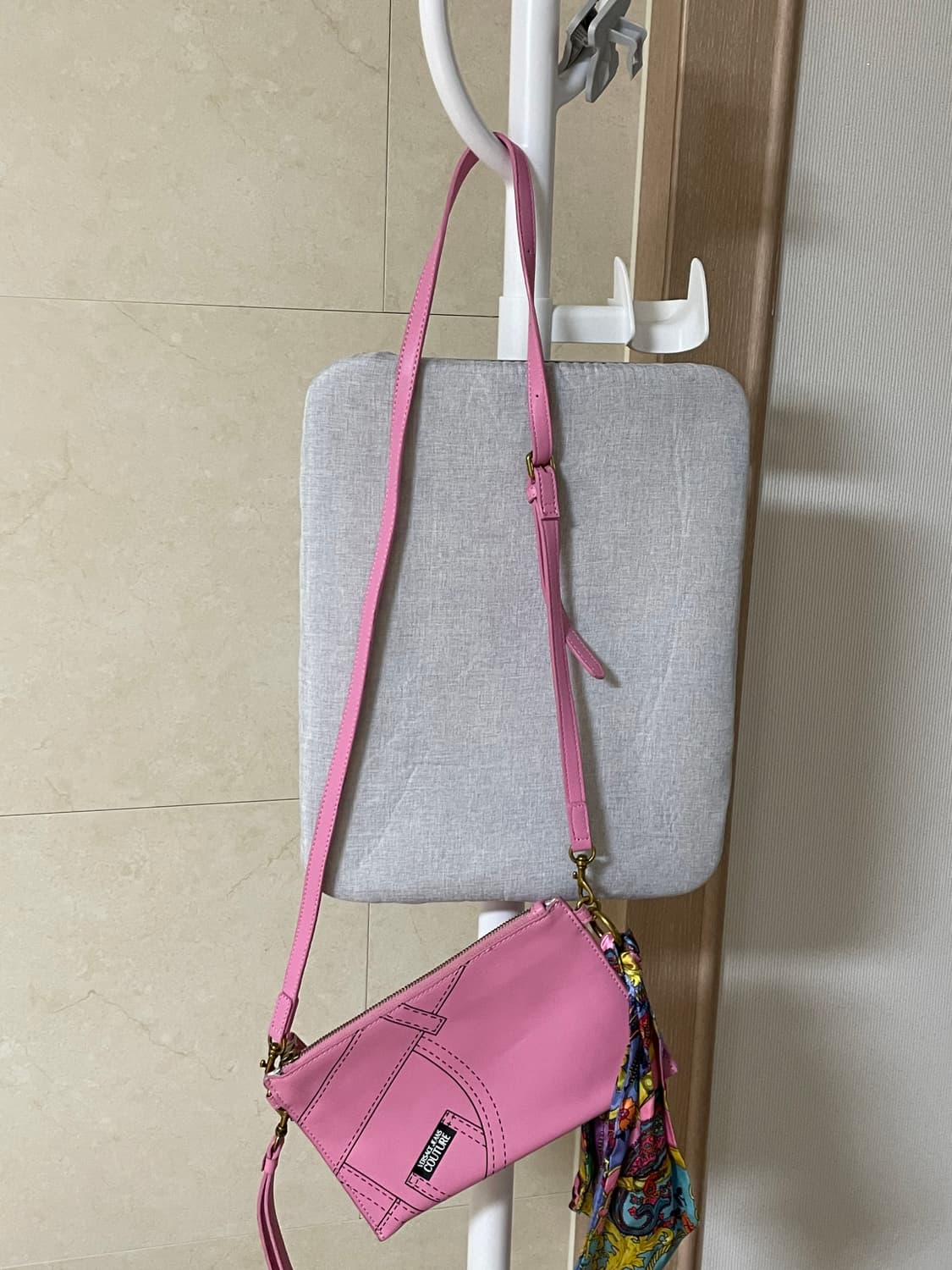 베르사체진 클러치(정품) 상품이미지5