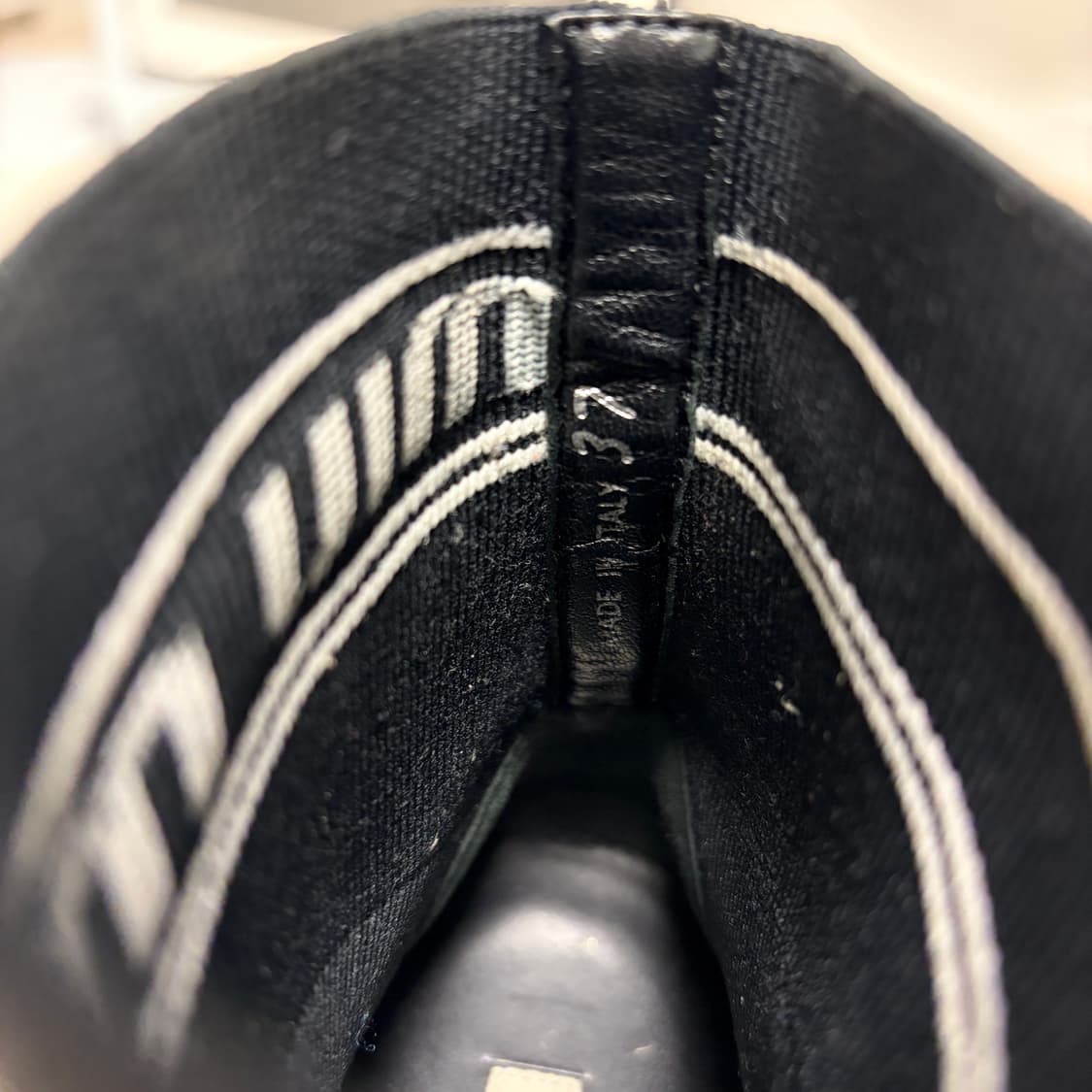 미우미우 니트 삭스 하이탑 스니커즈 상품이미지6