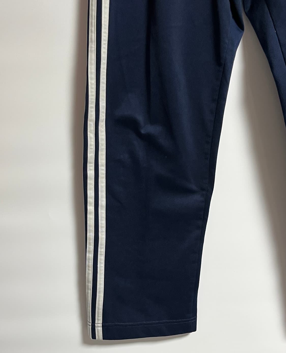 공용 아디다스 파이어버드 와이드 트랙팬츠 프리 상품이미지3