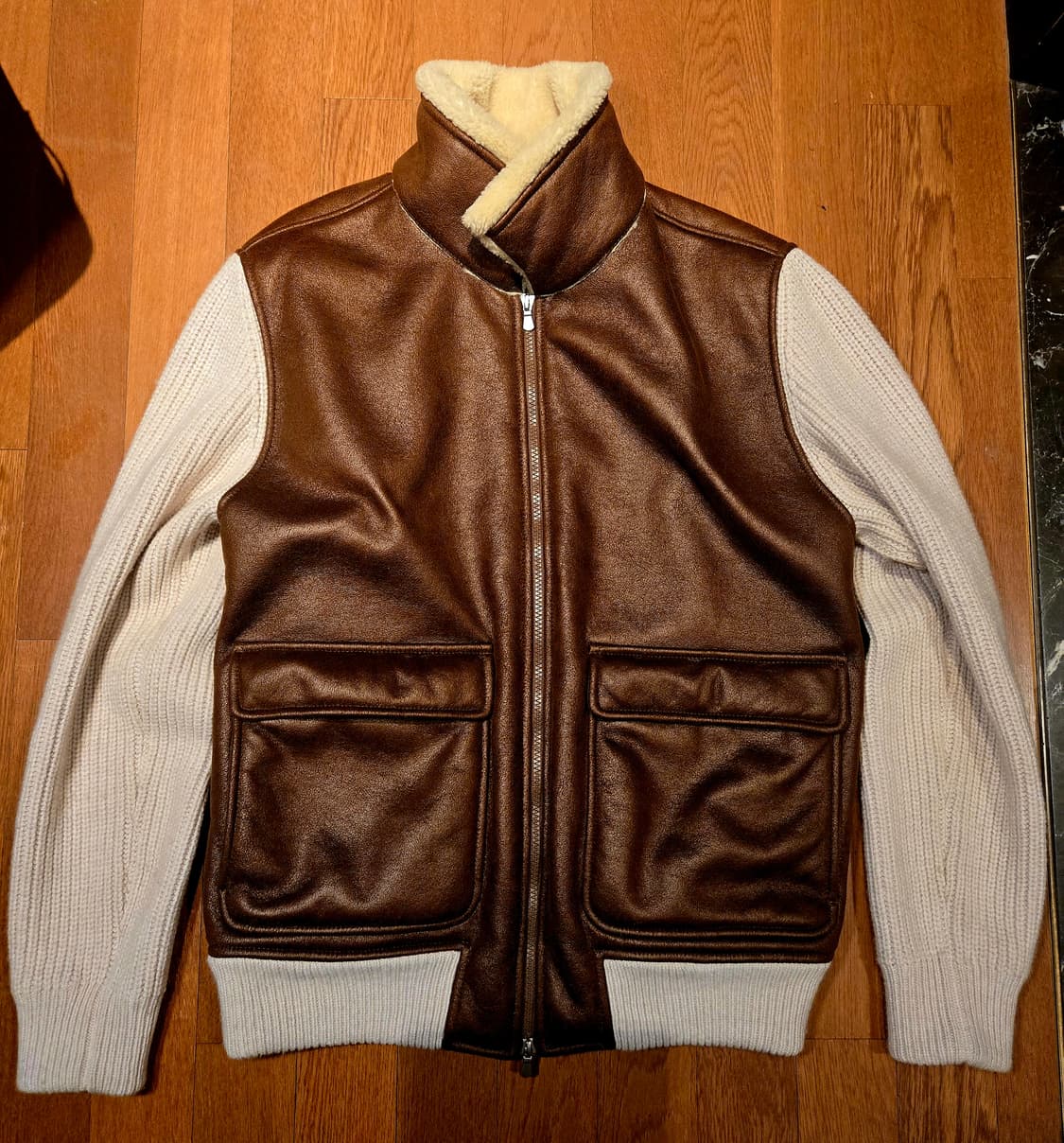 그란싸소 니트 슬리브 가죽 하이브리드 자켓 니트패딩 상품이미지2