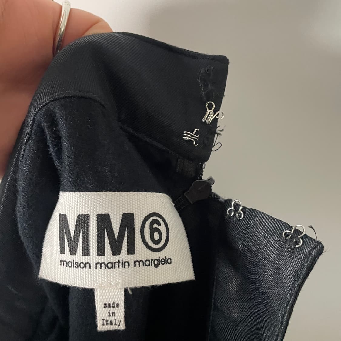 MM6 마르지엘라 블랙 새틴 스커트 (onp.11)   상품이미지5