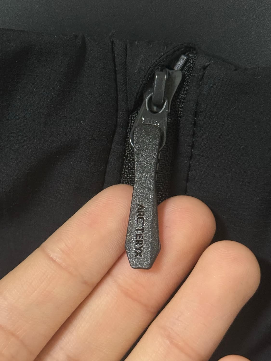 아크테릭스 24FW 아톰 후디 블랙 XXL 상품이미지4