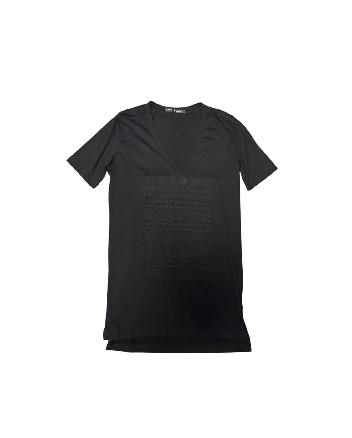 No Id Black Embossed T-Shirt 상품이미지1