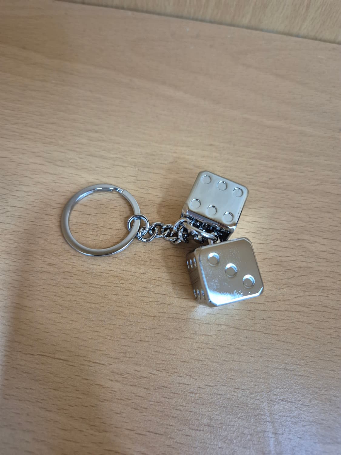 스투시 다이스 키링 상품이미지1