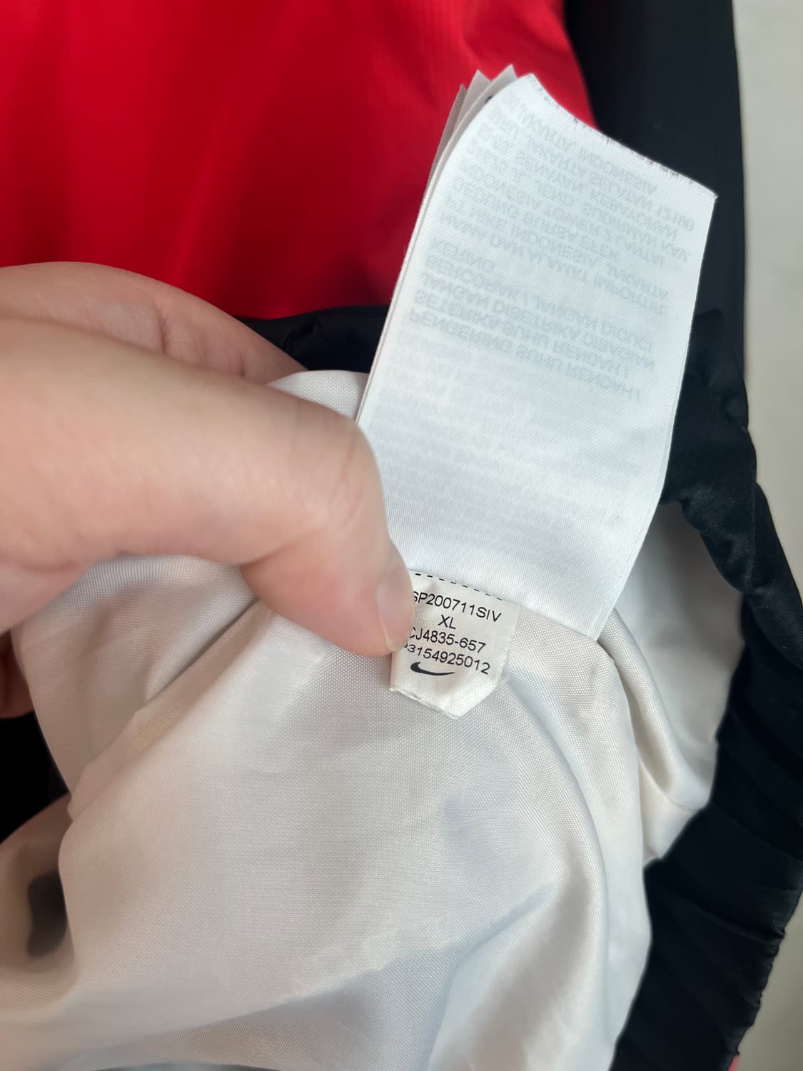 나이키 에어 우븐 바람막이 검,빨 [XL] 상품이미지7