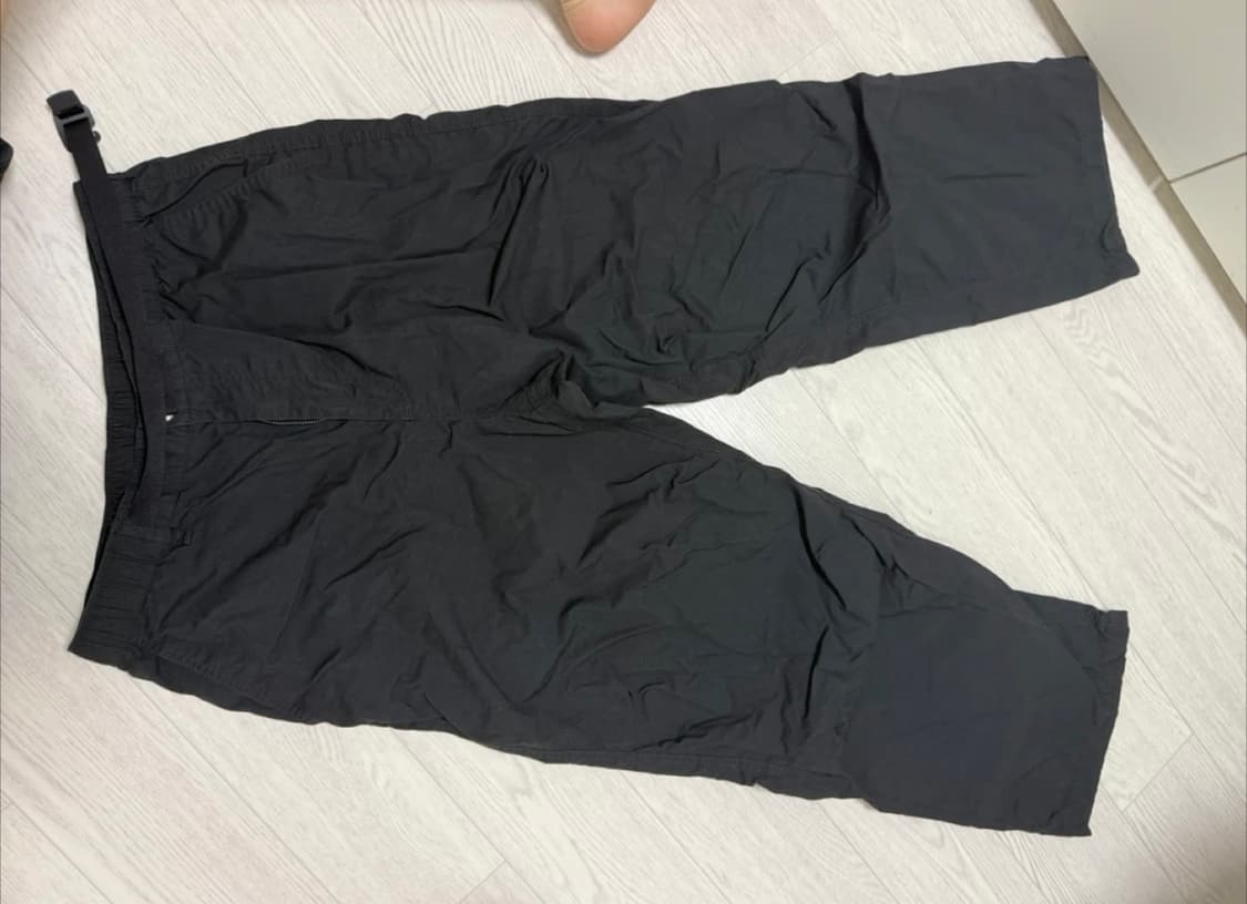 무신사 스탠다드 CN 시리 레저 파라슈트 팬트 34사이즈 상품이미지3