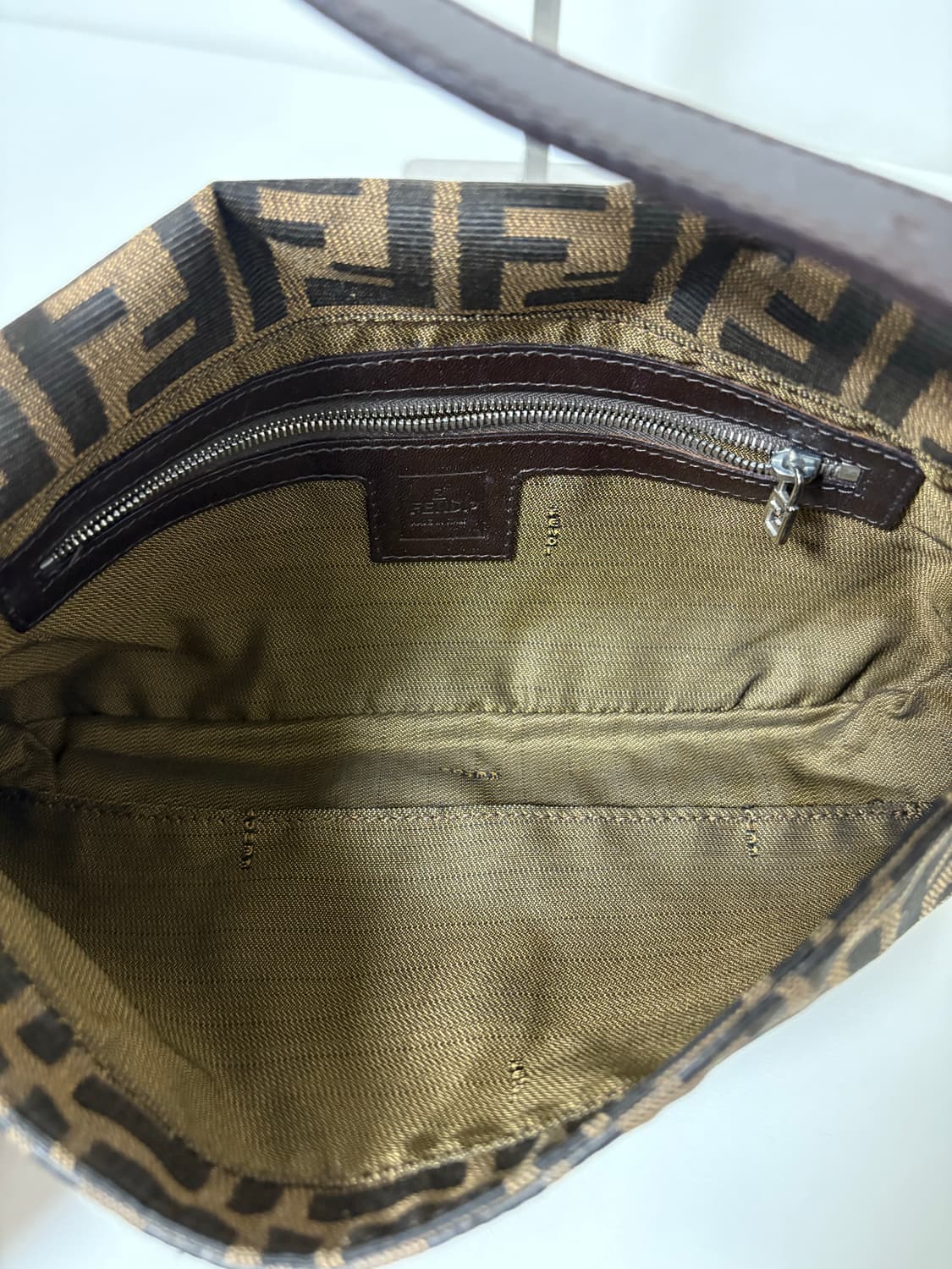 펜디 주카 바게트백  상품이미지7