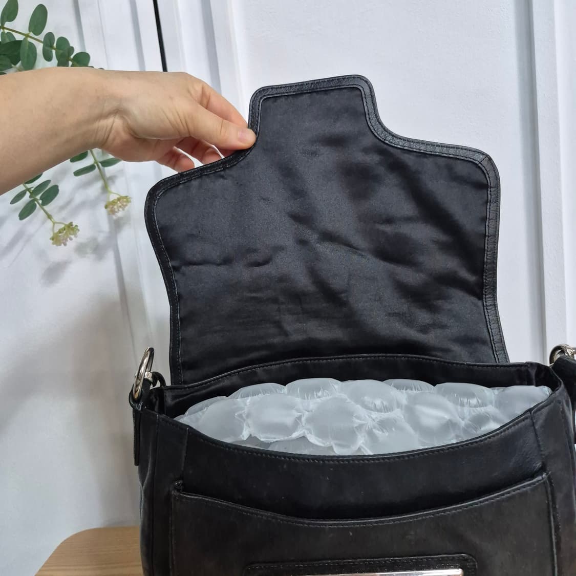 코치 테일러 플랩 빈티지 숄더백 상품이미지8