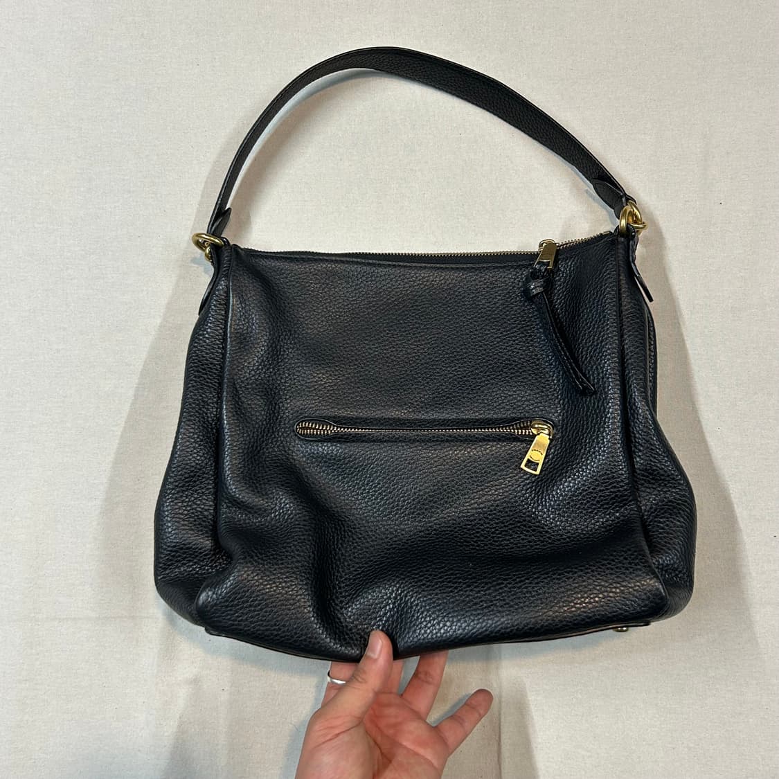 코치 COACH 블랙 페블 레더 숄더백 호보백 가방 상품이미지2