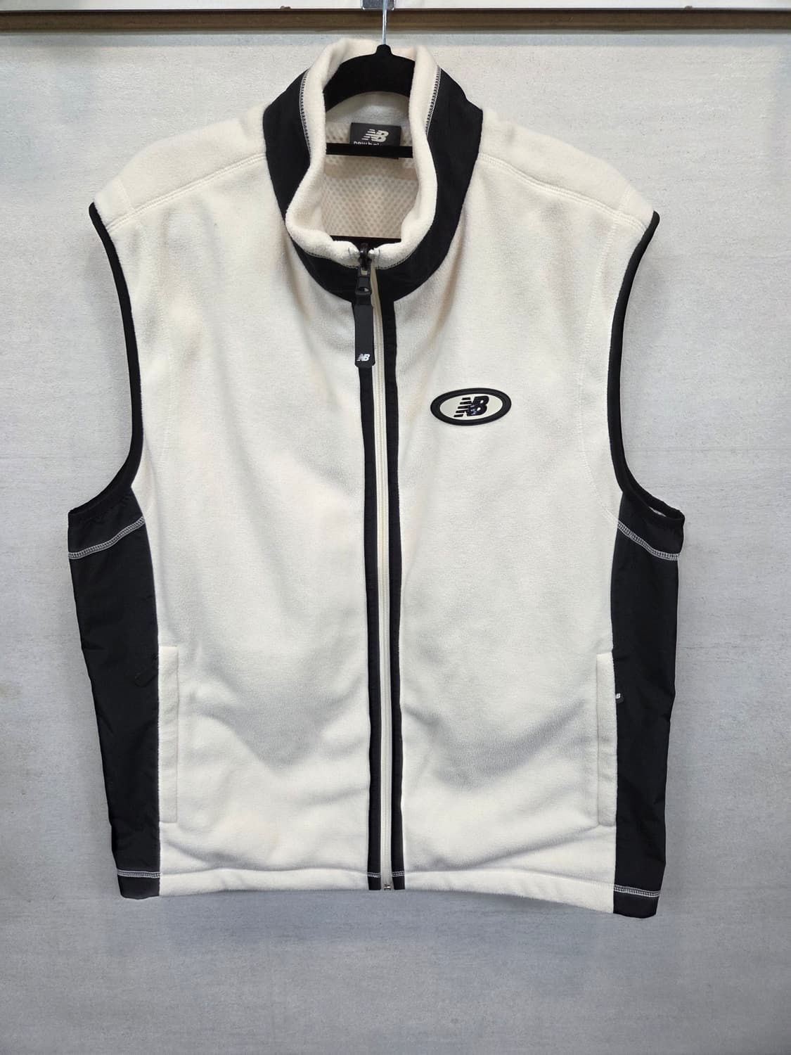 뉴발란스 사이드로고 우븐 플리스 조끼 xl 상품이미지1