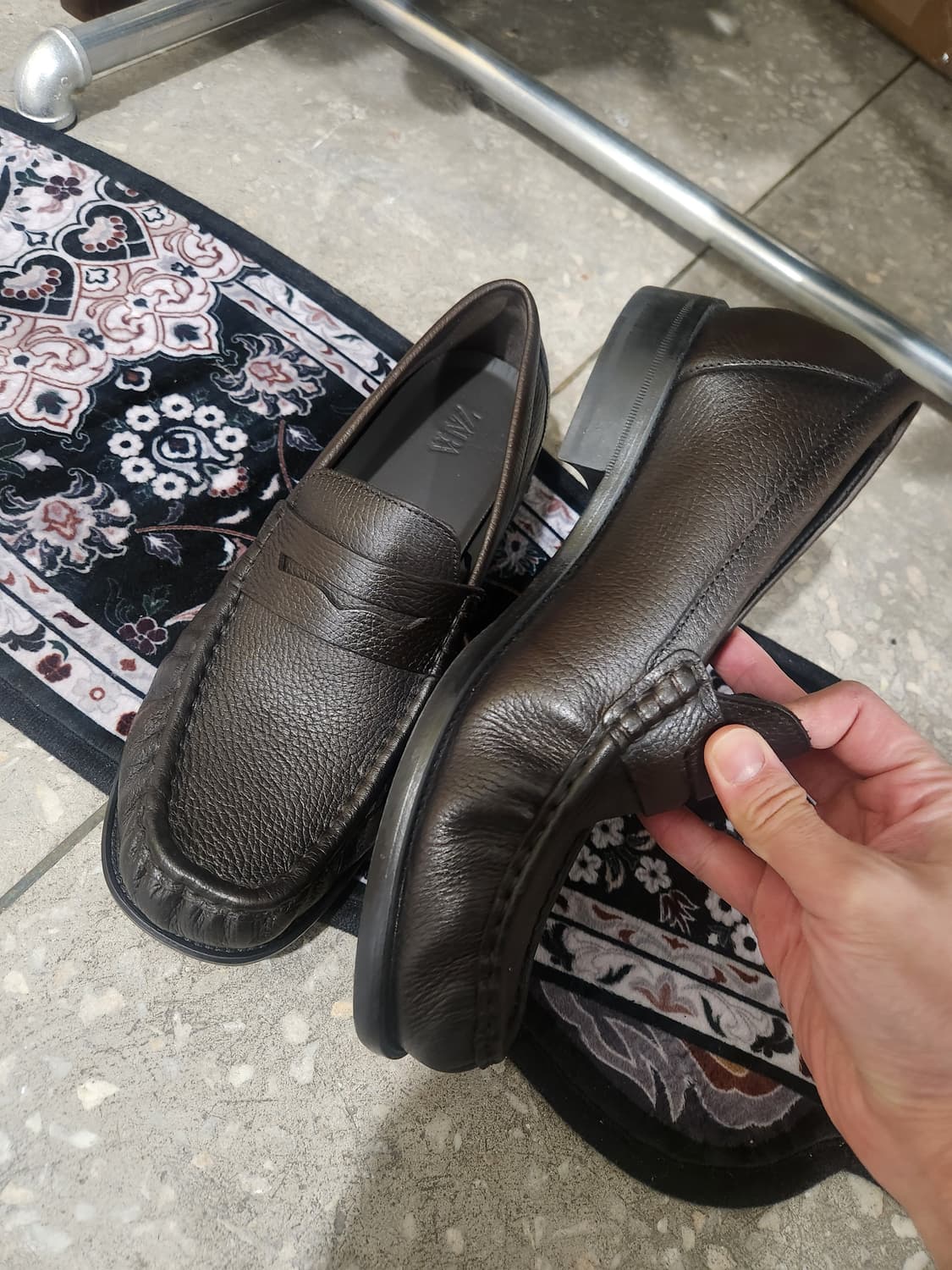 자라 리미티드 소가죽 로퍼 (42) 더로우 맛 상품이미지2