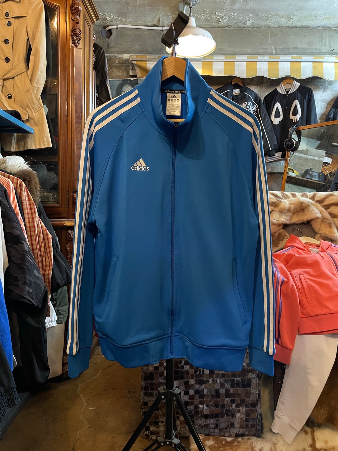 아디다스 컴뱃스포츠 마샬아츠 트랙탑 저지 자켓 라이트블루 상품이미지1