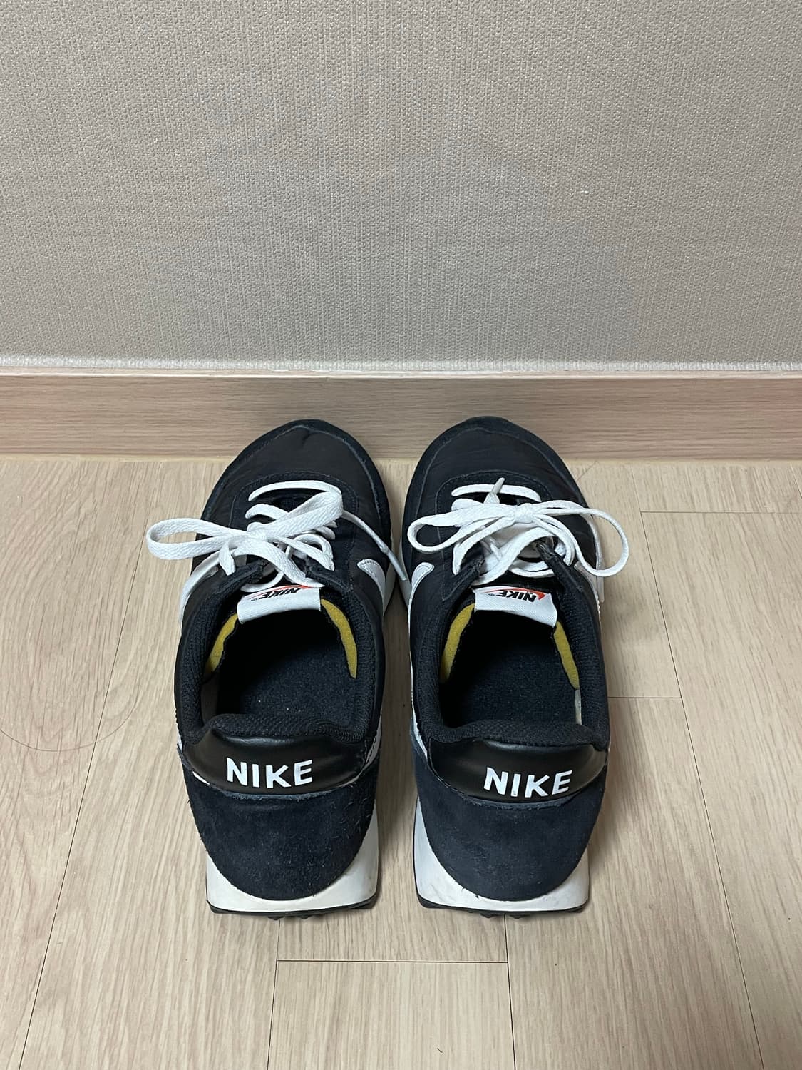 나이키 테일윈드 검흰 280 상품이미지4