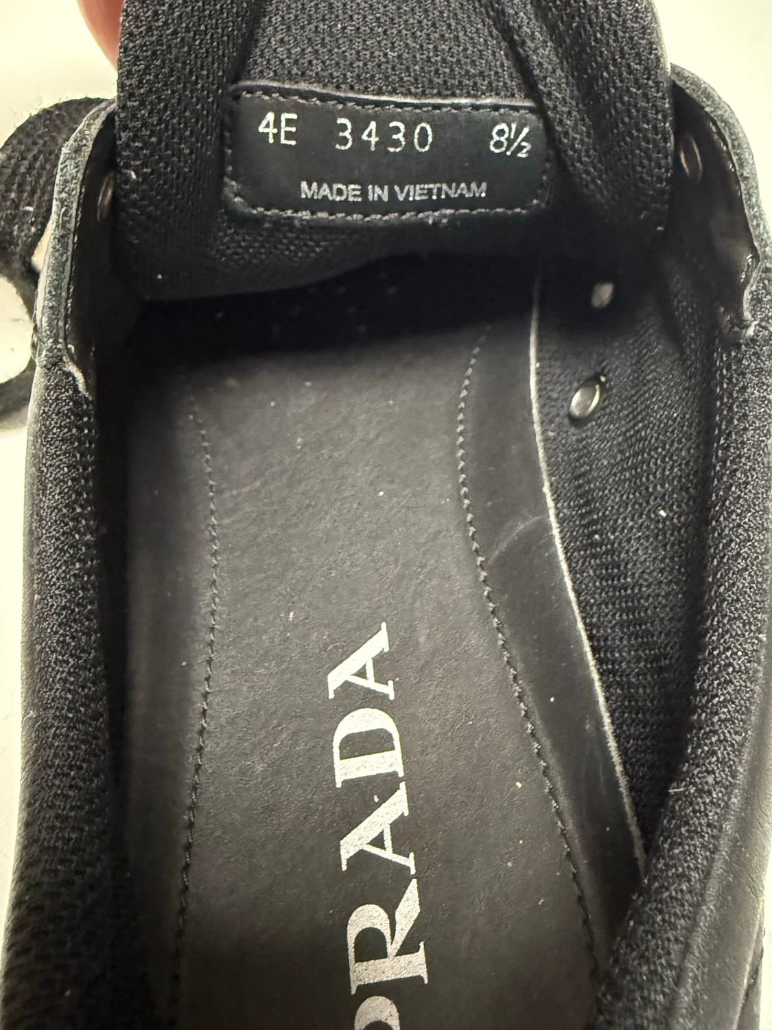 프라다 레더 블랙 스니커즈 8.5 상품이미지7