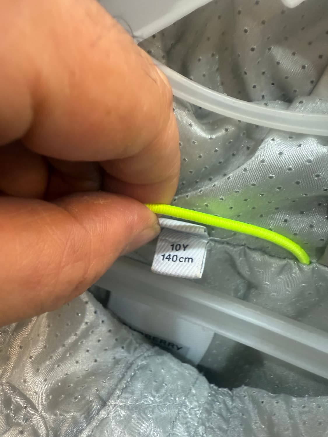 10y 정품 버버리 후드 바람막이 팝니다 상품이미지5