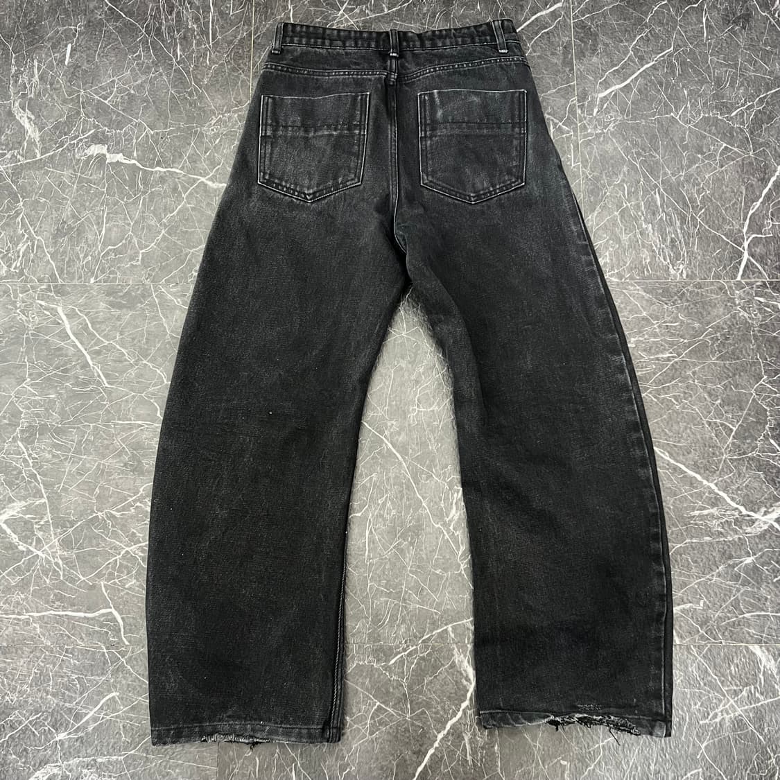 Coor 쿠어 커브드 흑청 데님 팬츠 상품이미지5