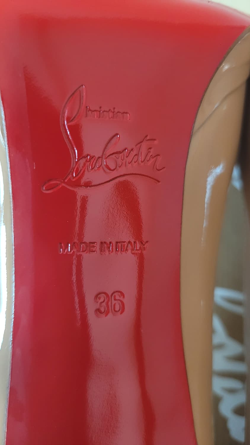 크리스찬 루부탱 피갈플라토120 36사이즈 판매합니다. 상품이미지5