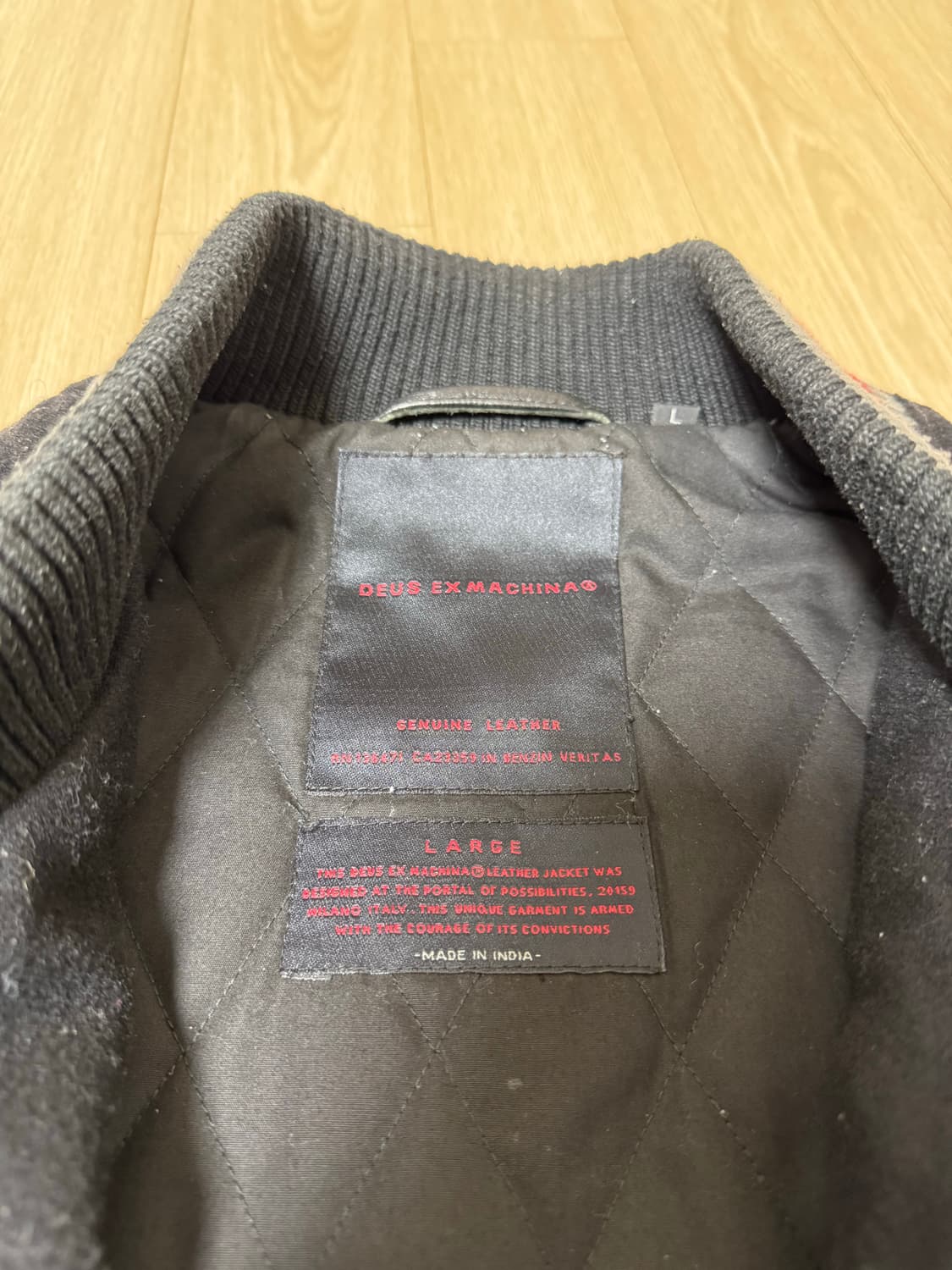 Deus 바시티 자켓 상품이미지3