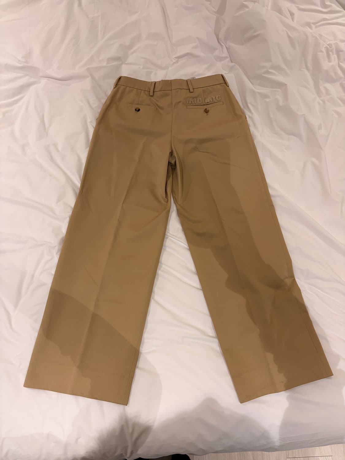 미우미우 미드라이즈 스트레이트 치노 팬츠 상품이미지2