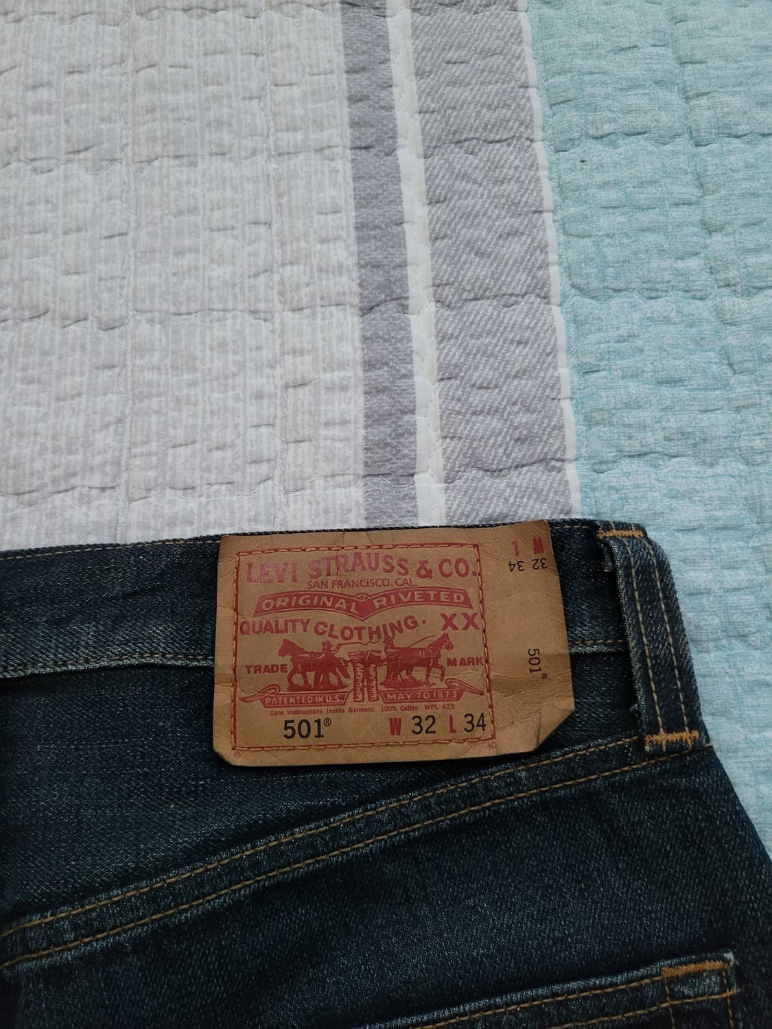리바이스 08501. 레귤러스트레이트 다크블루워싱진 탭32 실31사이즈 상품이미지8