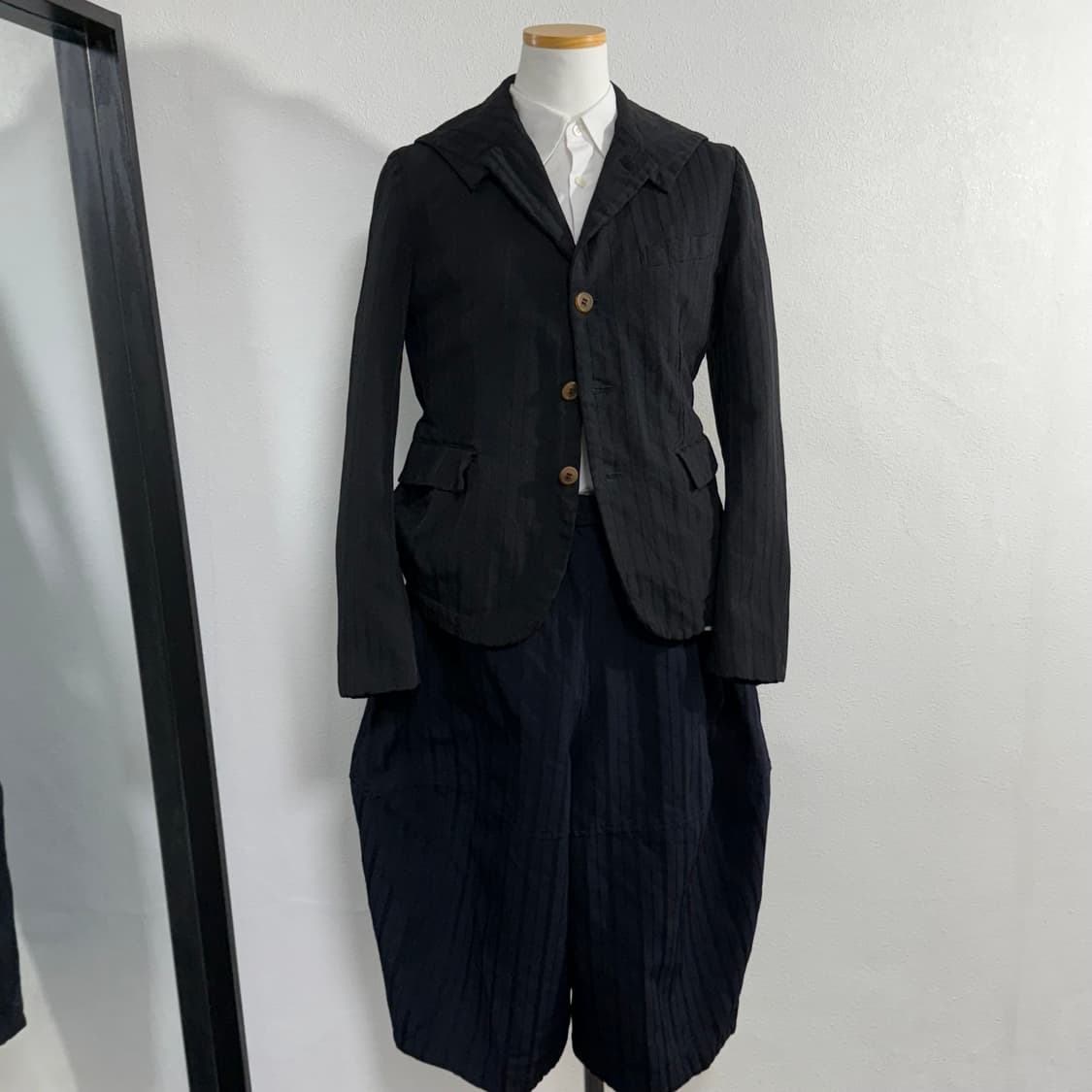 16ss 꼼데가르송 꼼데가르송 네이비 스트라이프 벌룬 크롭팬츠s 상품이미지3