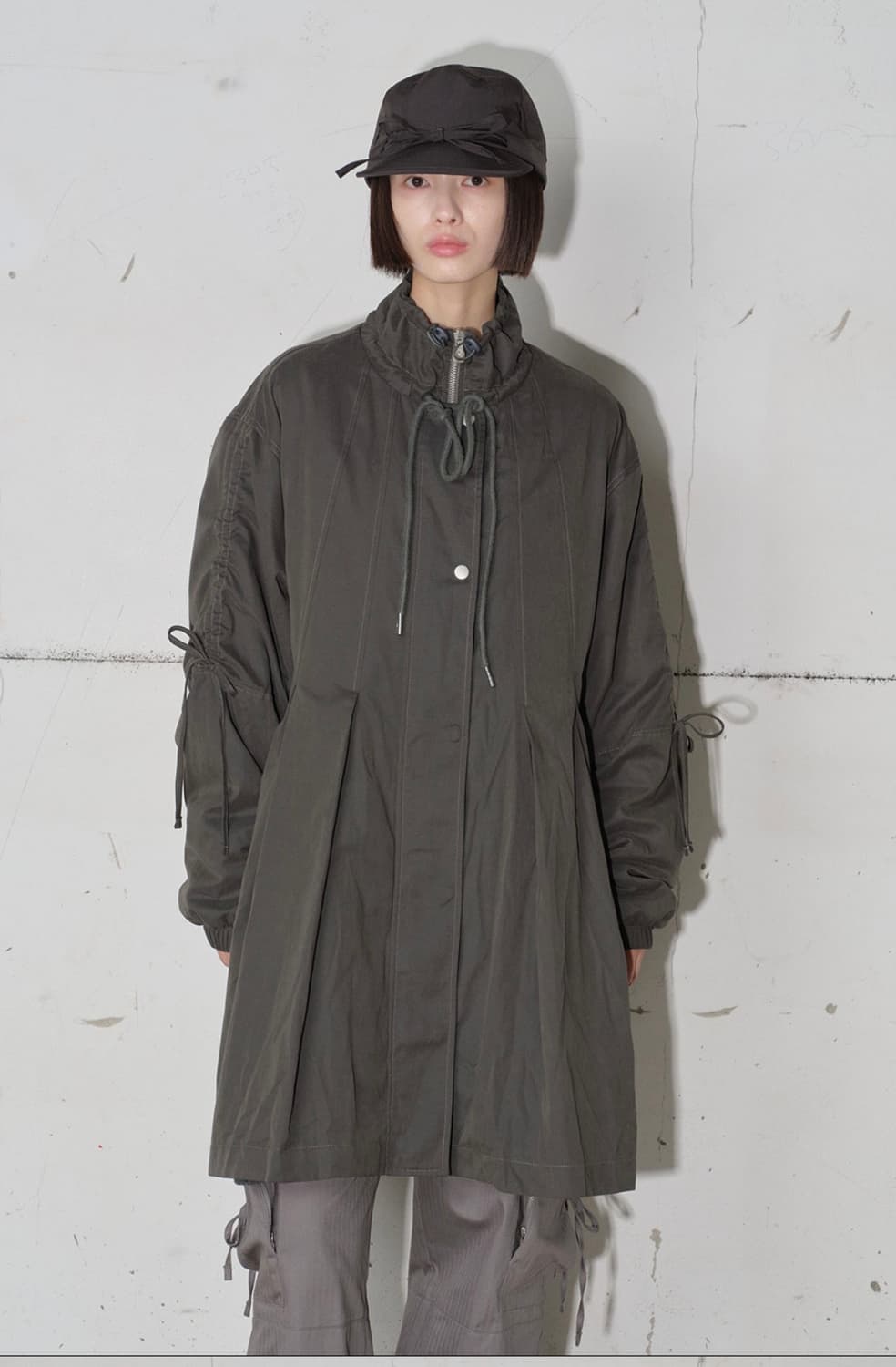 타입서비스 Pleated fleece long jumper 차콜 상품이미지1