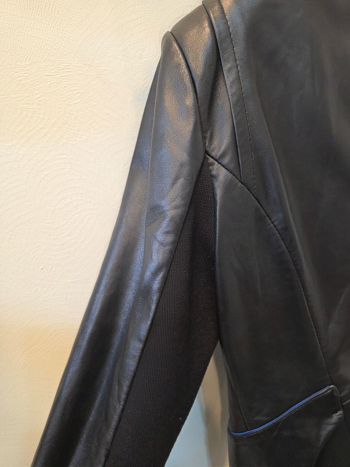 미니멈 블랙 가죽 자켓 상품이미지4